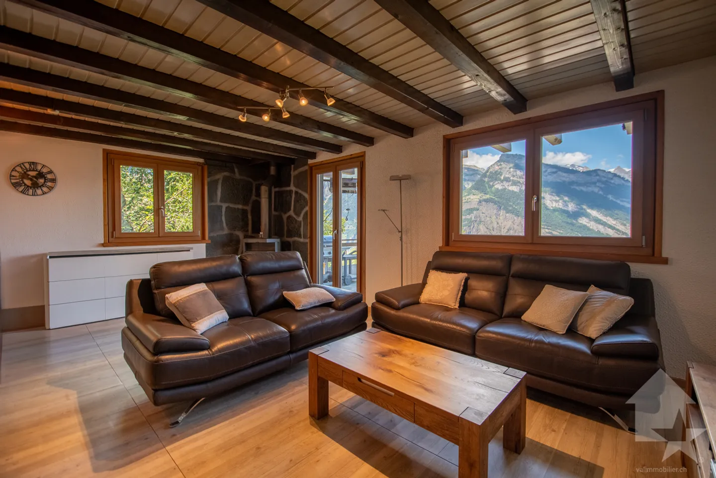 Magnifique chalet de caractère situé dans les mayens de Saxon - Photo 6 of 13