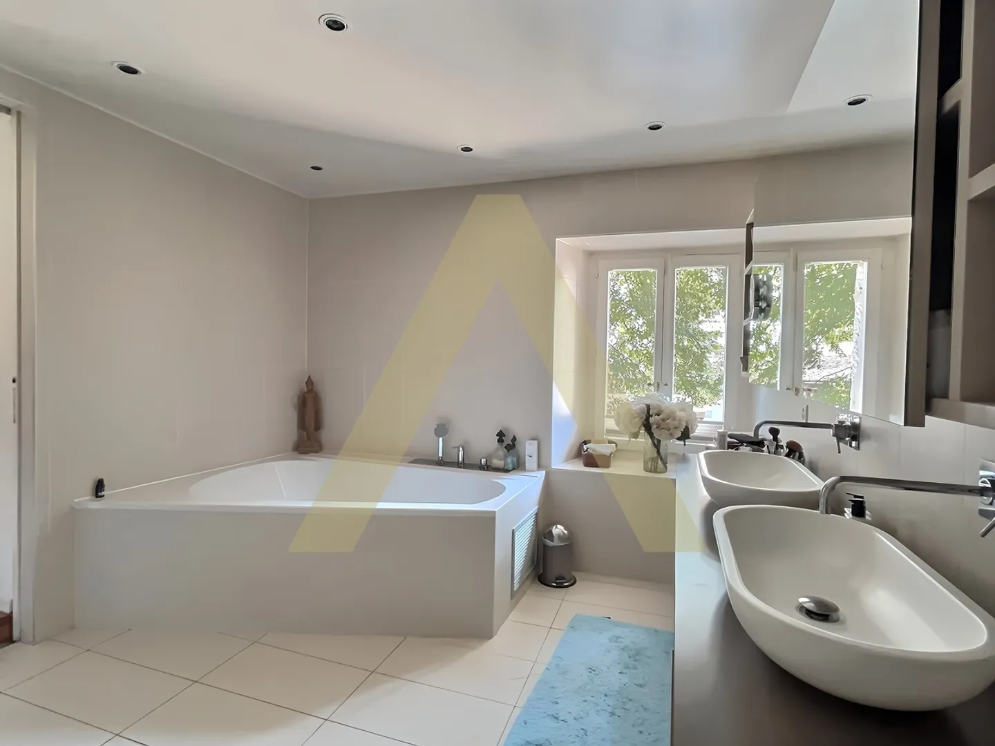 Maison de charme au centre du village - Photo 10 sur 12