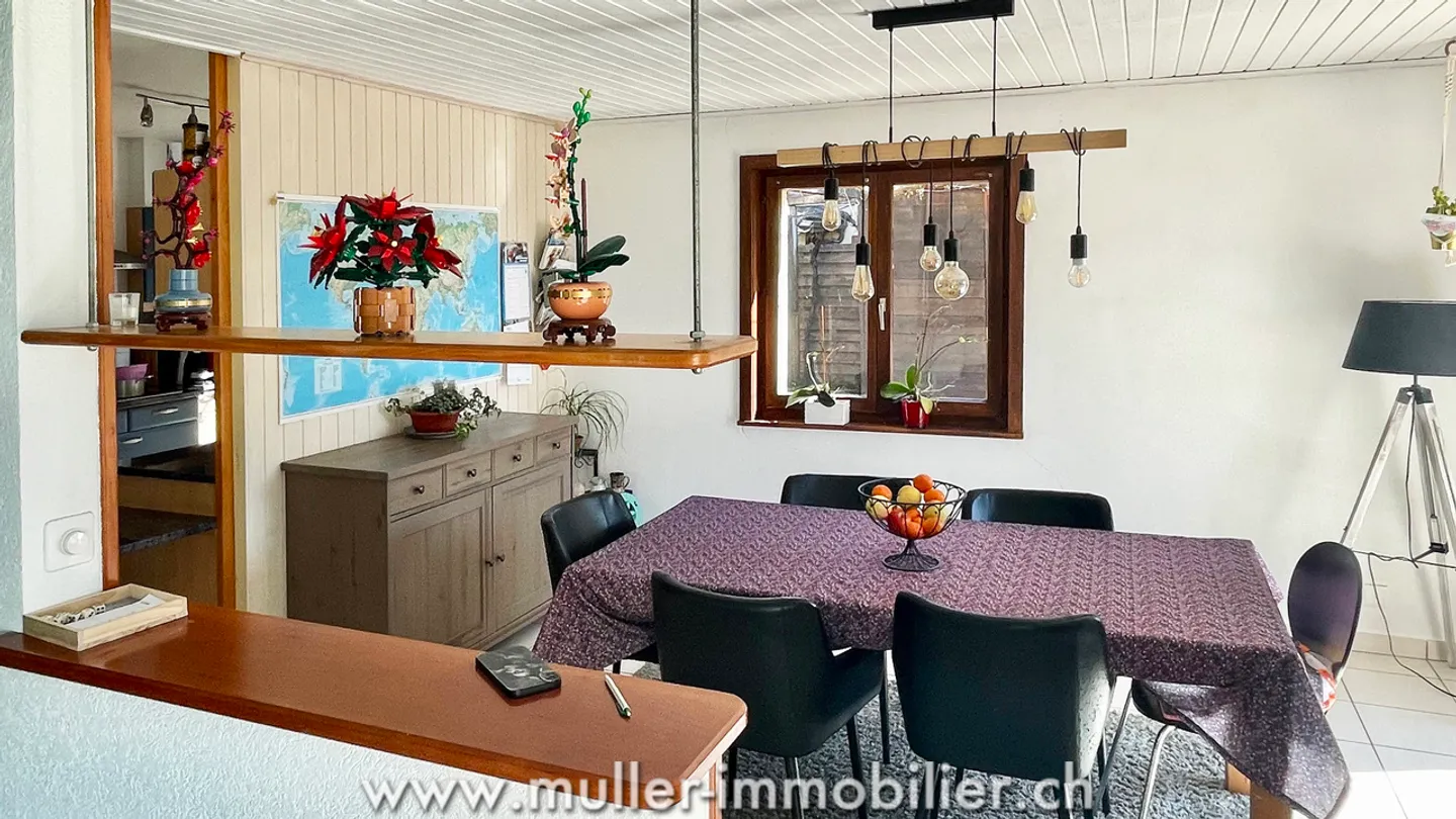 Sympathische angrenzende Villa in Gruyère - Foto 6 von 13