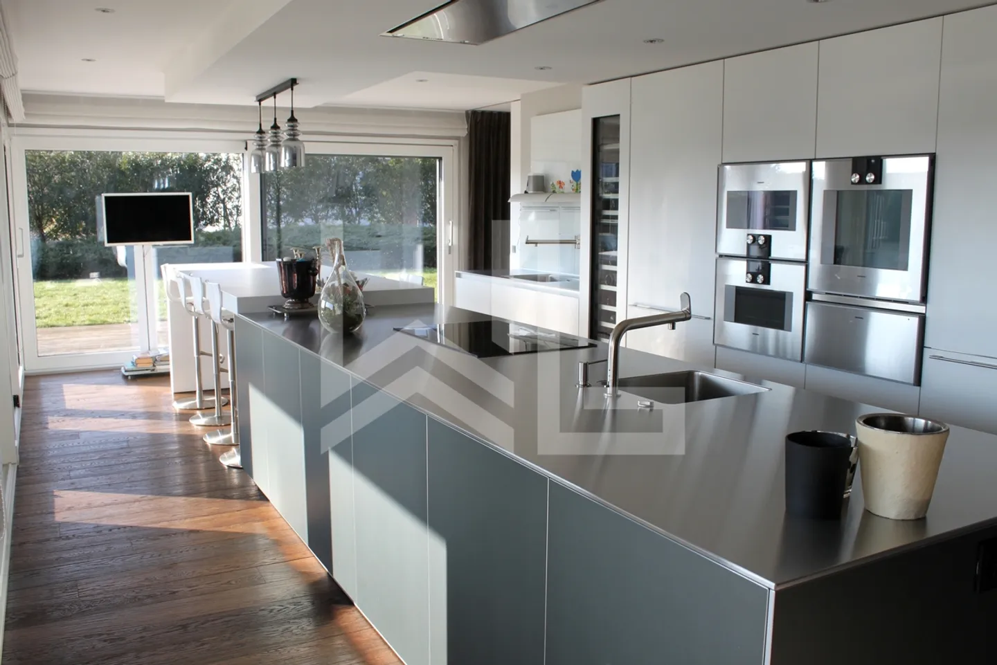 Villa contemporaine de luxe - Photo 5 sur 13