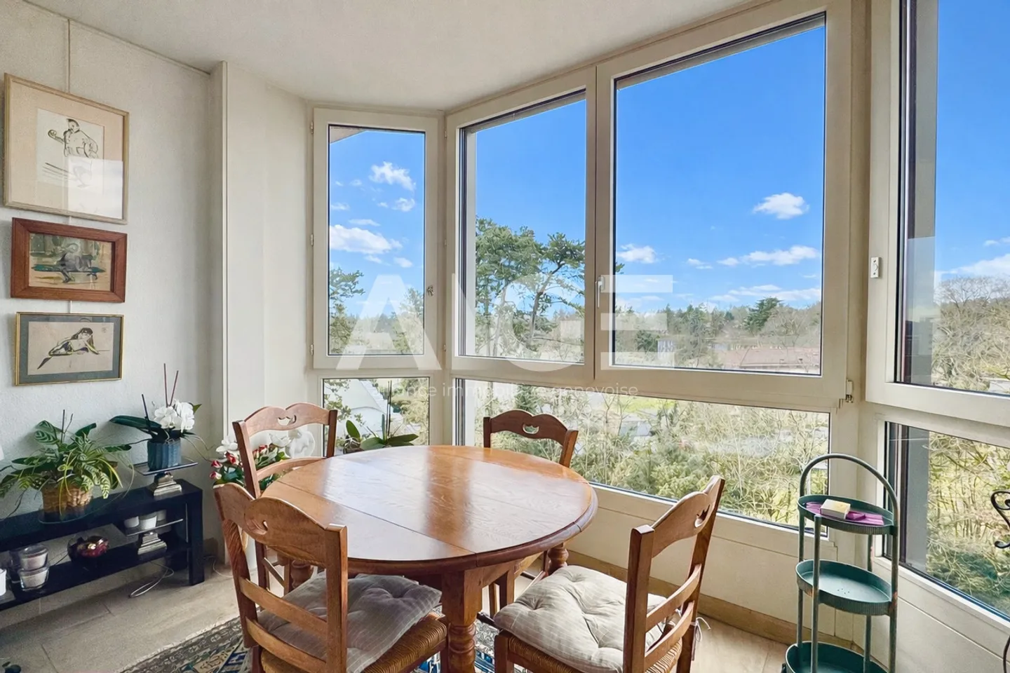 6 rooms with lake view in Versoix - Photo 3 of 3