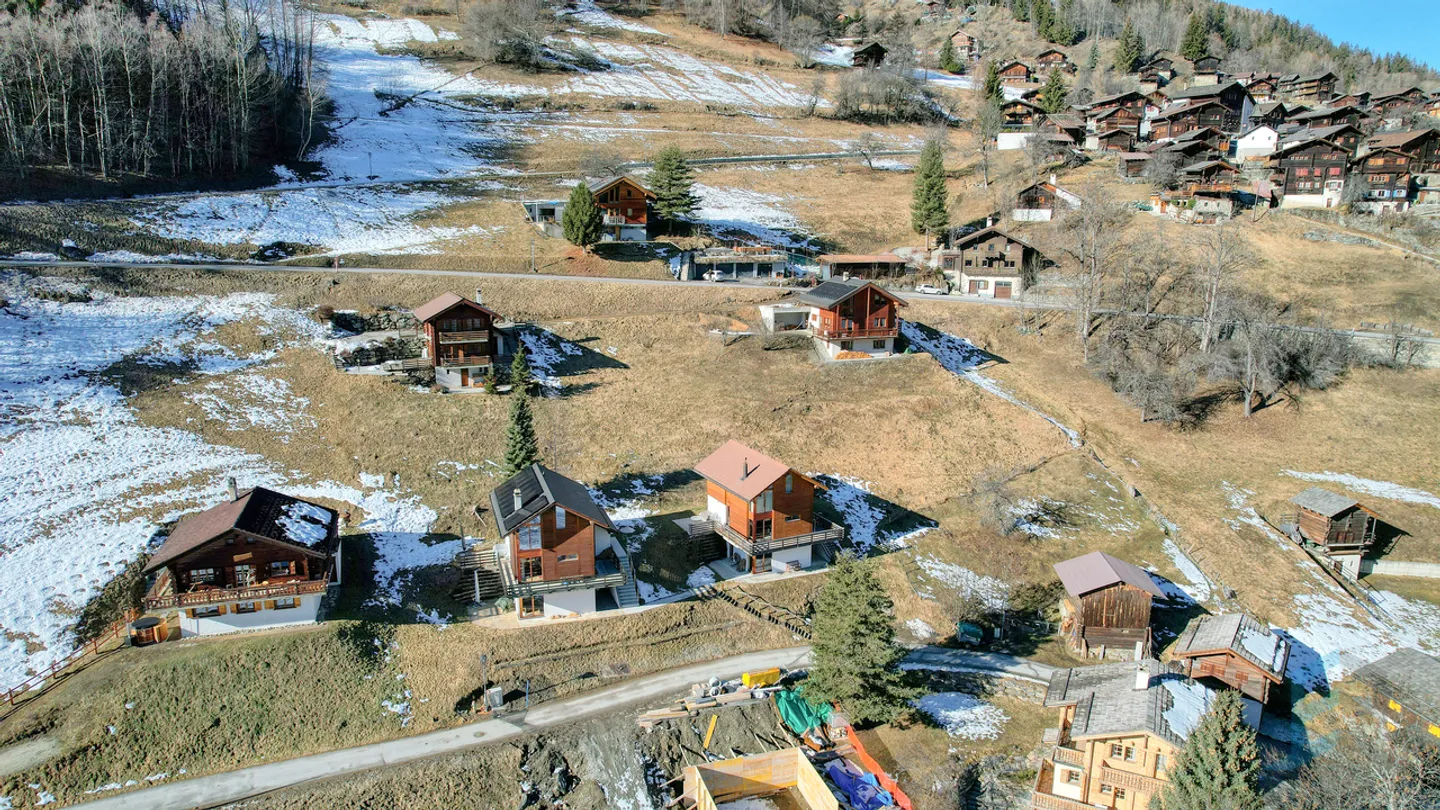 ESCLUSIVITÀ  Magnifico terreno edificabile attrezzato di 1'149m² - Foto 5 di 7