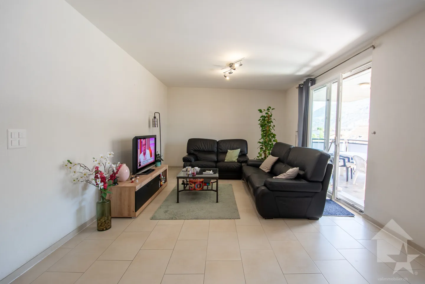 Spazioso appartamento di 120 m2 con 4,5 stanze - Foto 4 di 13
