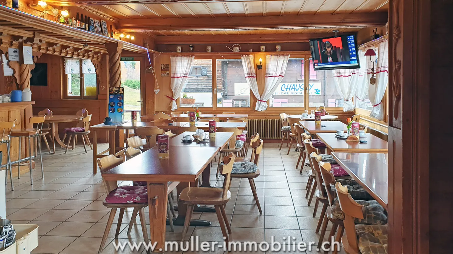 Grand chalet aux Mosses avec appartements et tea-room - Photo 2 sur 13