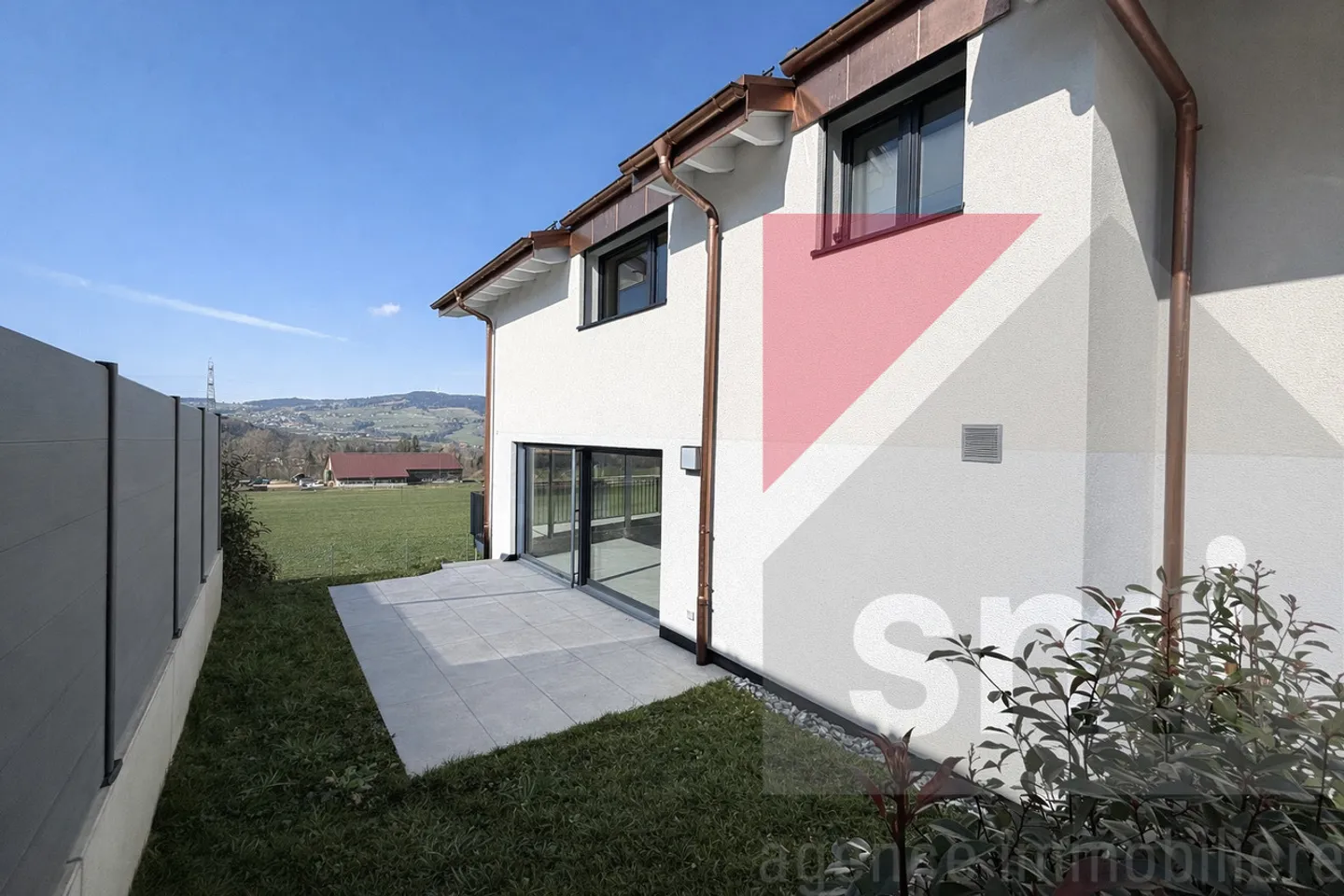 A new 5.5-room villa in Corbières on the edge of agricultural land, facing the lake - Photo 6 of 8