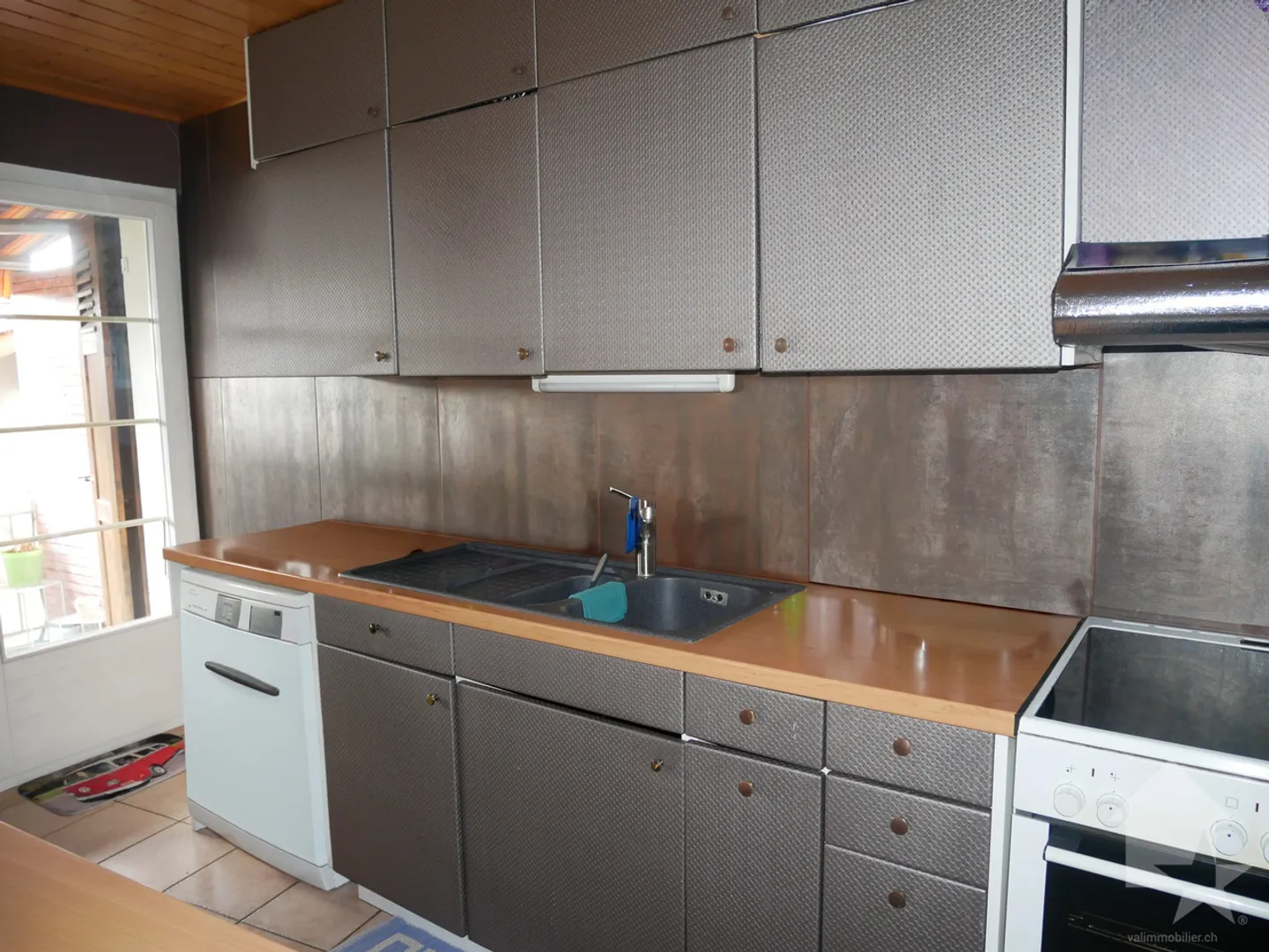 Spacious village house of 7.5 rooms in the heart of Orsières - Photo 11 of 13