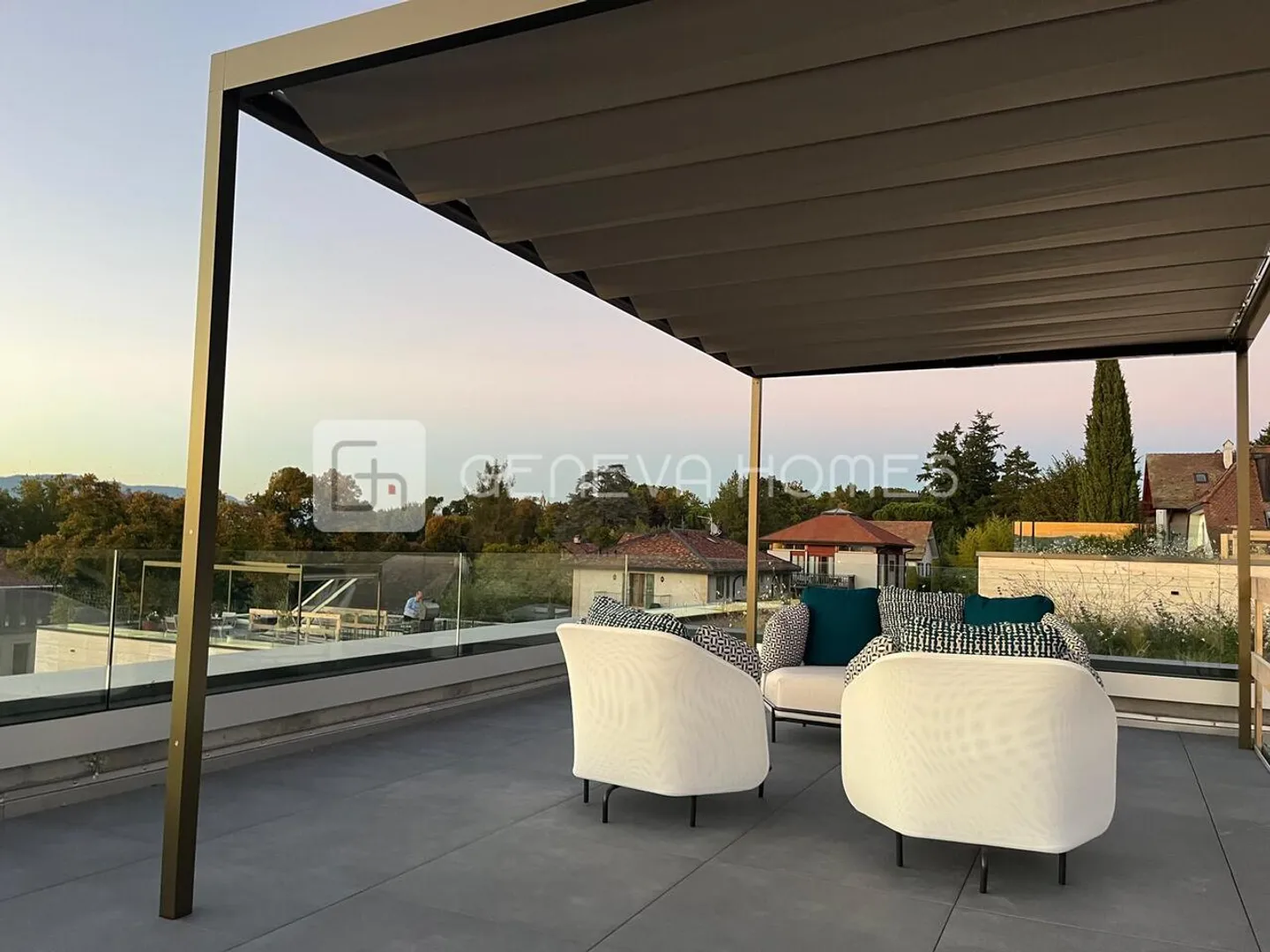 Magnificent 4.5-room penthouse in Cologny with rooftop - Lake view - Photo 7 of 9