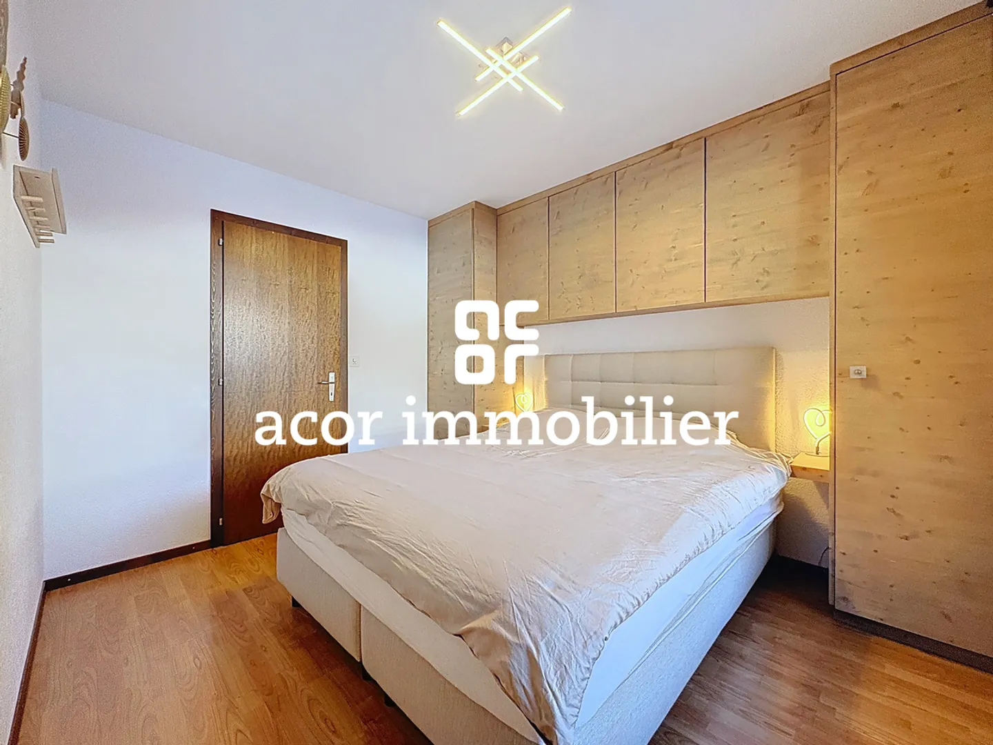 Superb 2.5 room renovated apartment just steps from the center of Crans - Photo 4 of 5