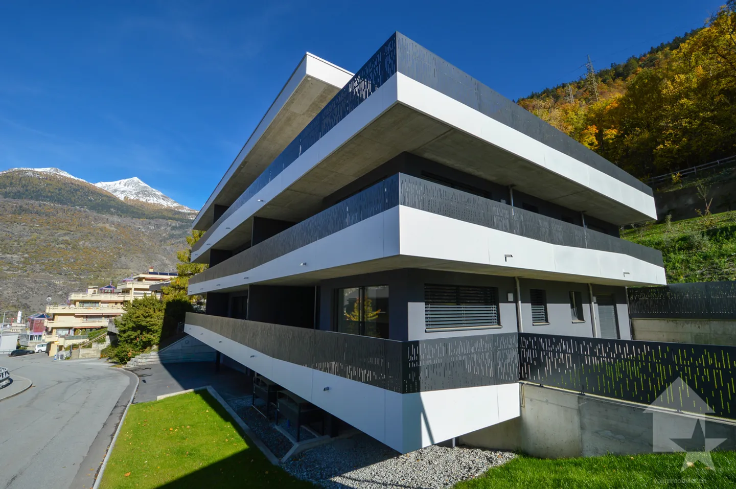 Appartement neuf de 3,5 pièces en hauteur privilégiée - Photo 1 sur 12