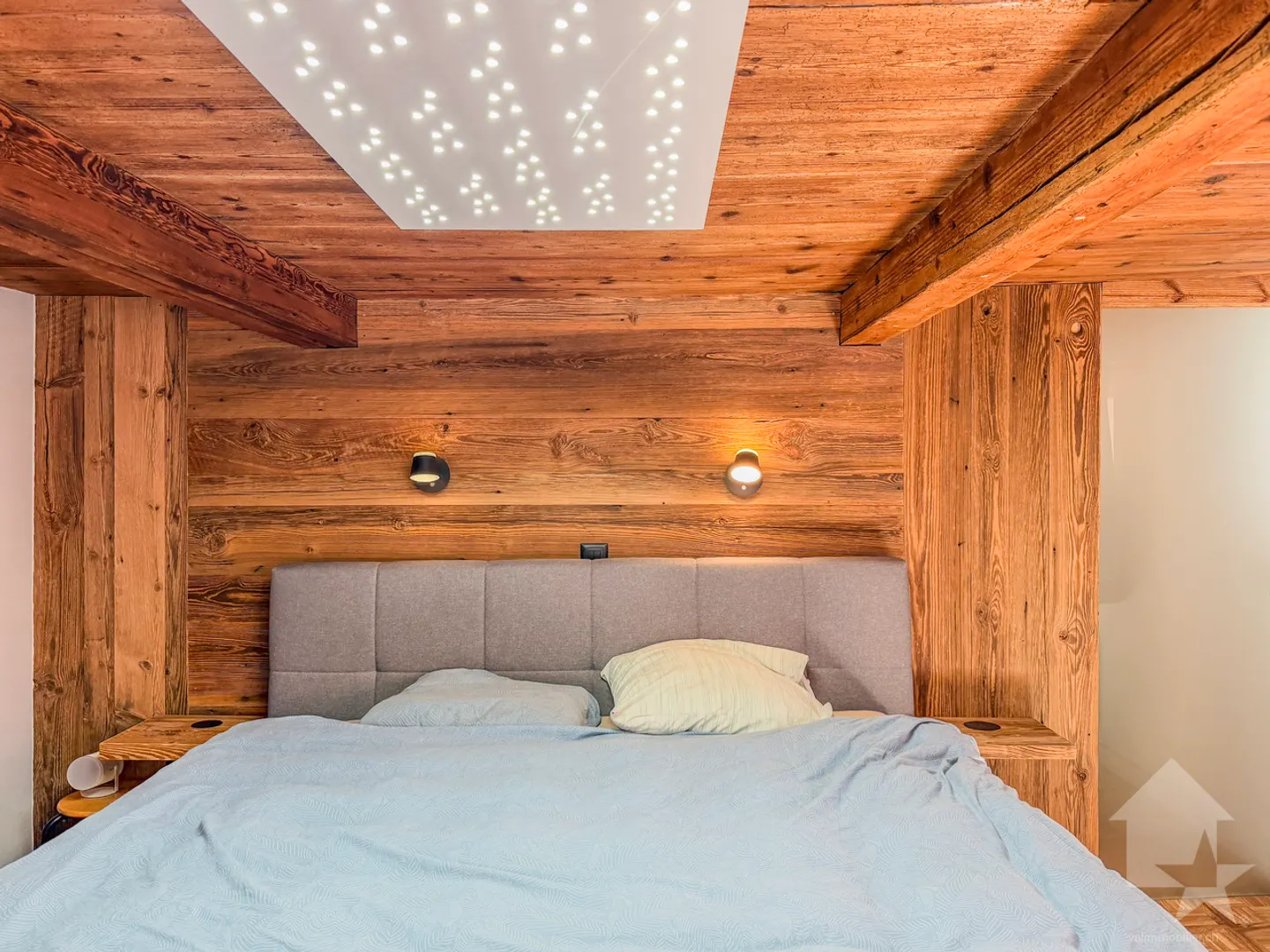 Charmante 2-Zimmer-Wohnung mit renoviertem Bürobereich! - Foto 7 von 13