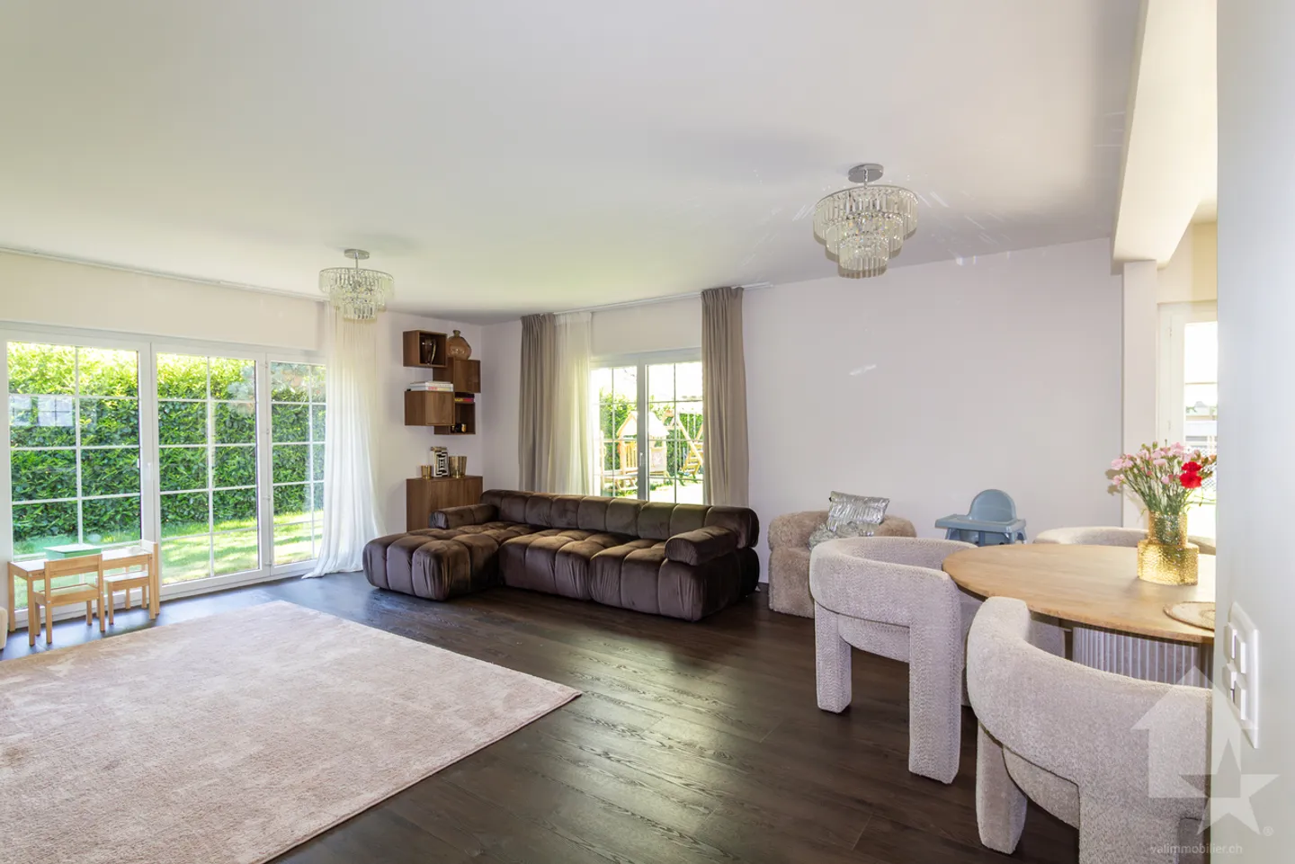 Wunderschöne 6,5-Zimmer-Villa mit Studio und großem Garten - Foto 6 von 13