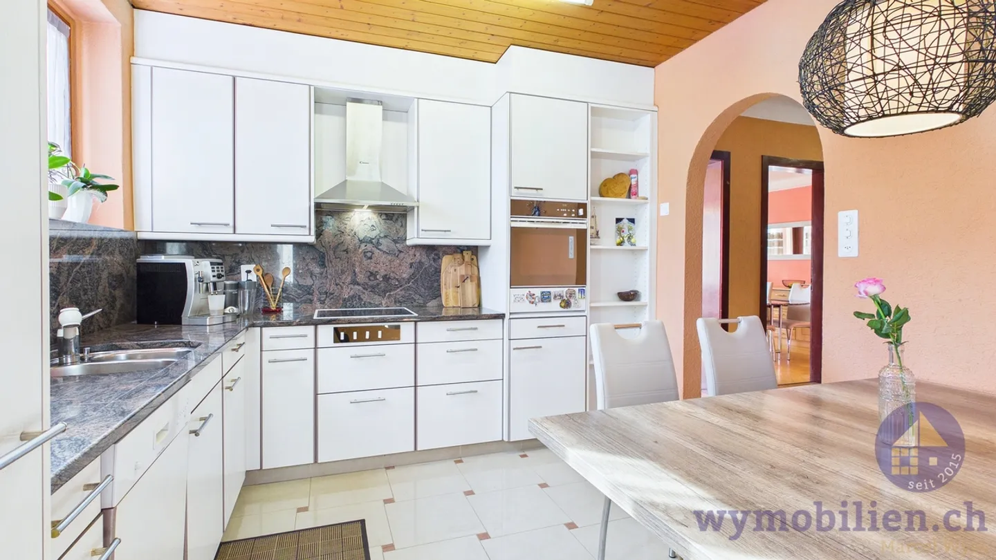 Grosszügiges 7.5-Zimmer-Einfamilienhaus in Burgdorf zu verkaufen - Photo 7 of 12