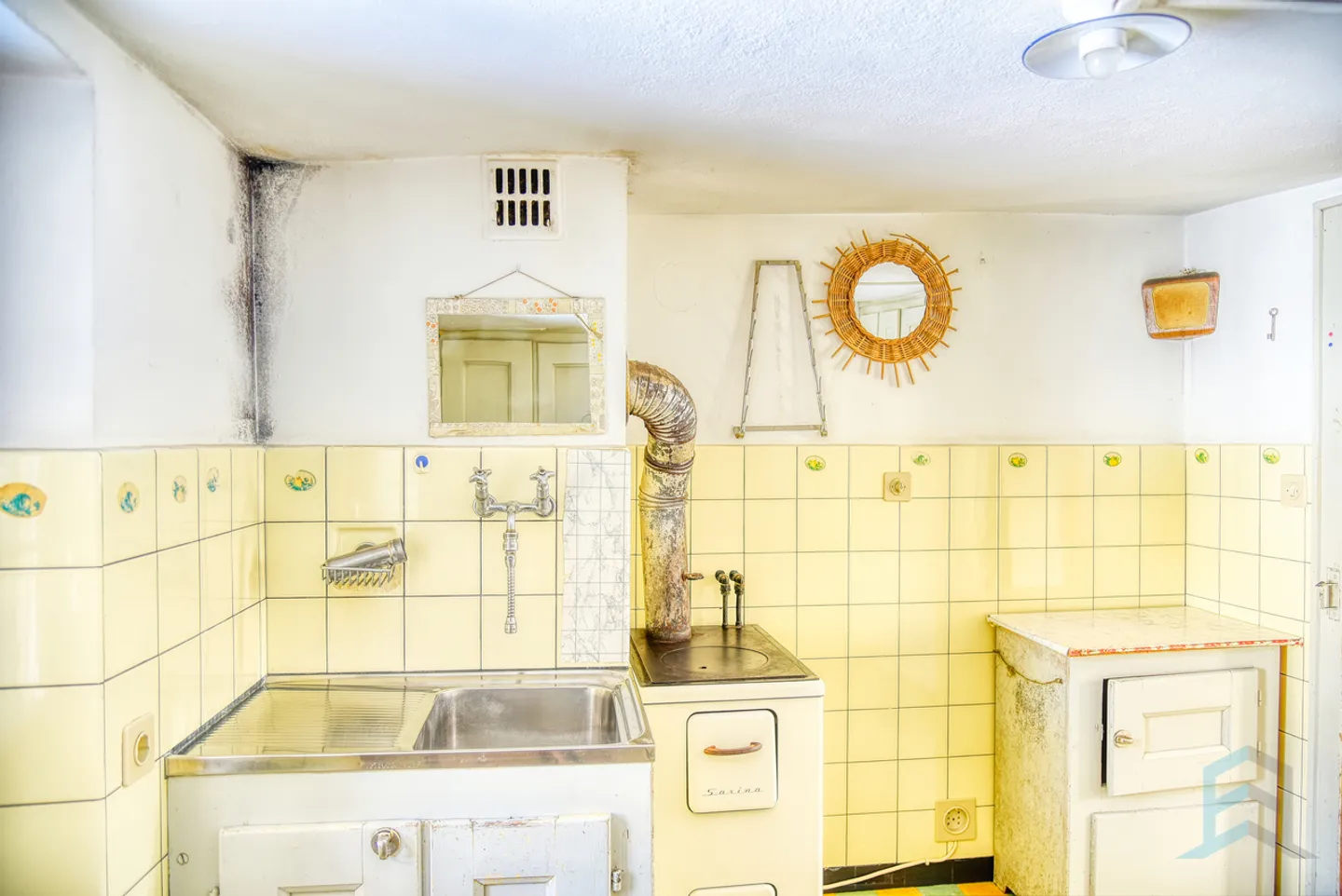 Exclusive Charming Chalet with 2 Apartments in the Heart of the Village of Nax - Photo 3 of 13