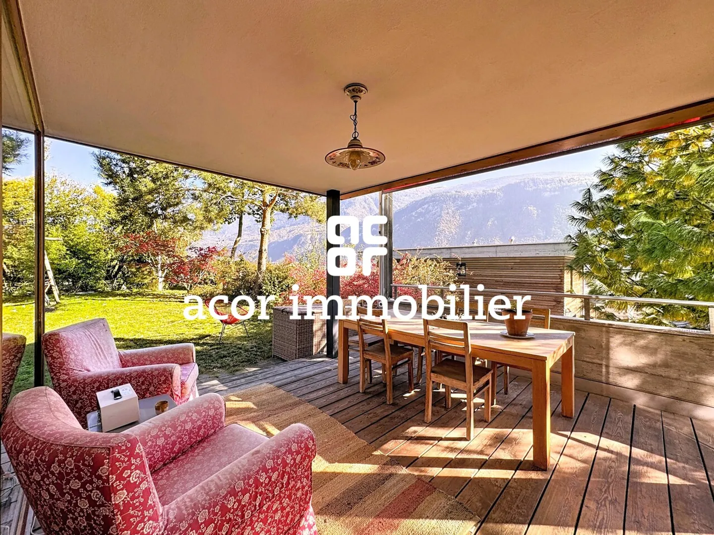 Saint-Léonard - Villa progettata da un architetto immersa nei vigneti - Foto 5 di 9