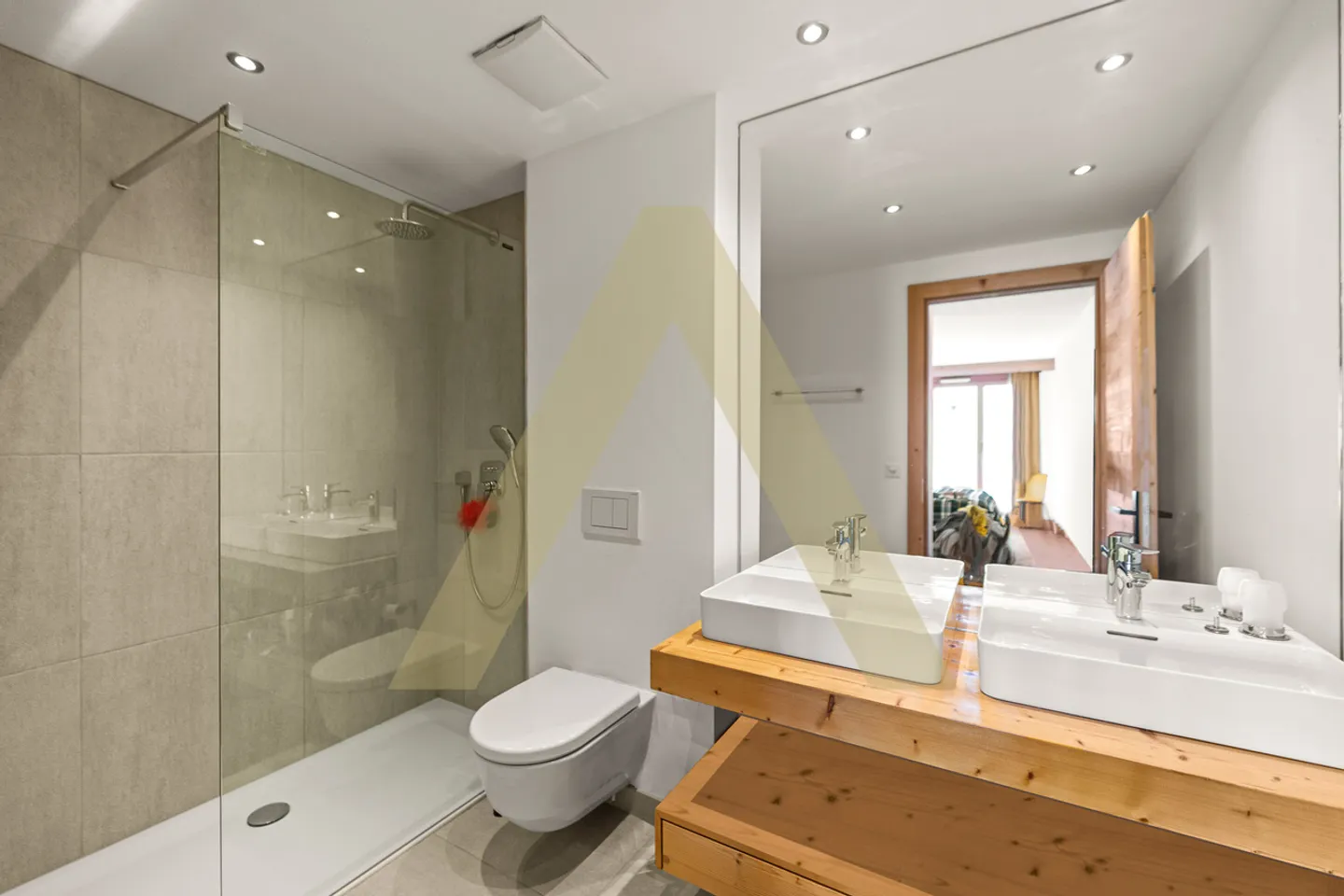 Luxury apartment with exceptional view - Photo 8 of 11