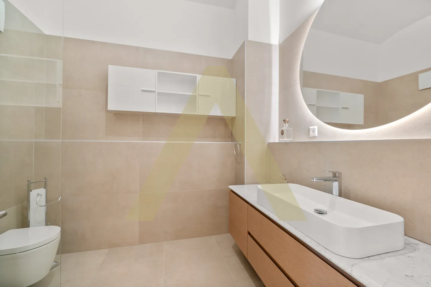 Splendida villa completamente ristrutturata con vista lago - Foto 11 di 13