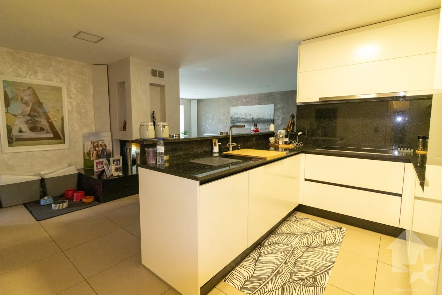 Magnificent villa in PPE with large garden and basement - Photo 9 of 13