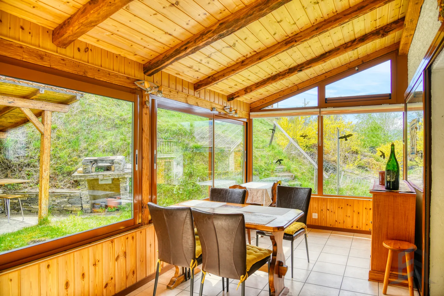 ESCLUSIVITÀ Magnifico chalet 4 ½ locali con vista panoramica a Erdesson - Foto 6 di 13