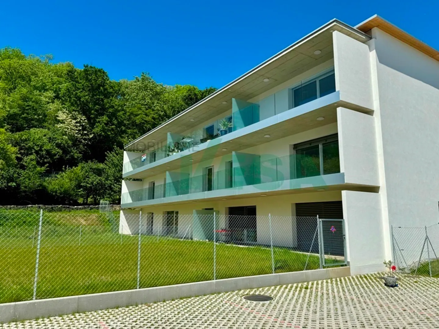 Nuovo e luminoso appartamento di 3,5 locali con grandissimo giardino - Foto 1 von 9