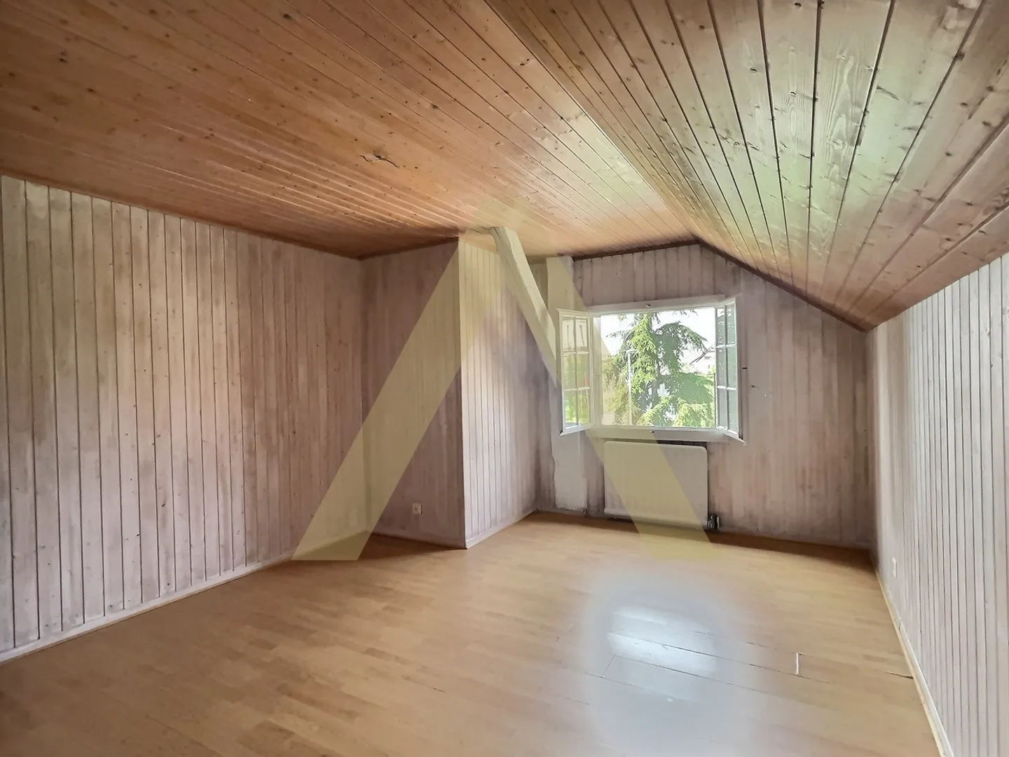 Casa parzialmente ristrutturata con grande potenziale di ampliamento - Foto 5 di 9