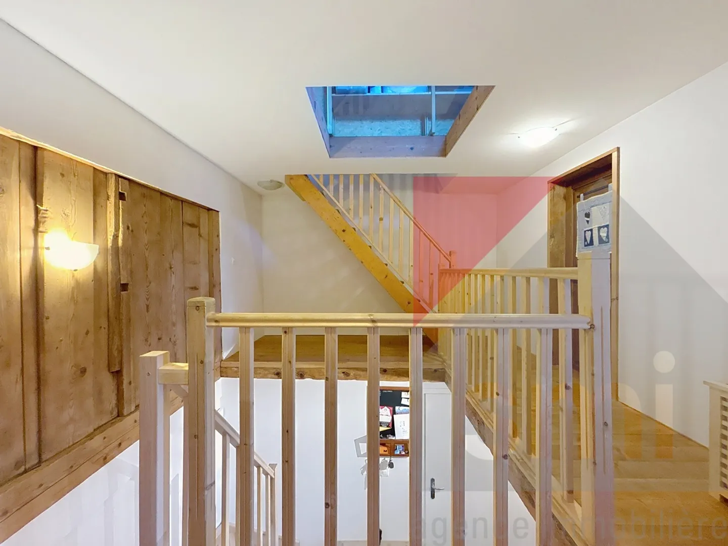 Charmant appartement de 8,5 pièces dans une ferme rénovée à Vuadens - Photo 12 sur 13