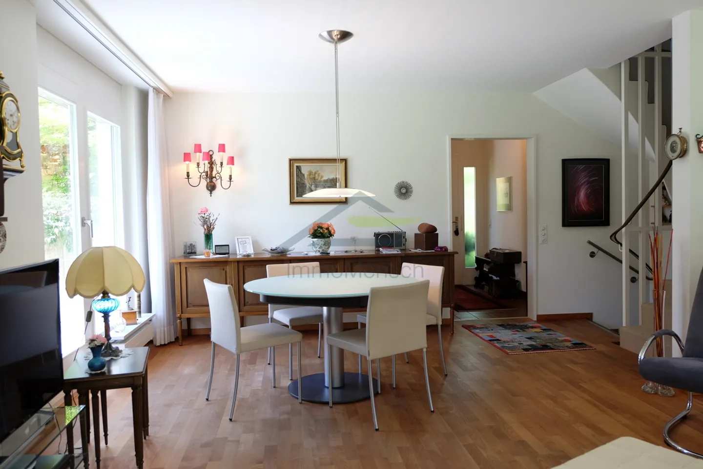 optimal gelegenes DEFH mit 5.5-Zimmer, Garten, Hobbyraum und Garage - Foto 5 di 11