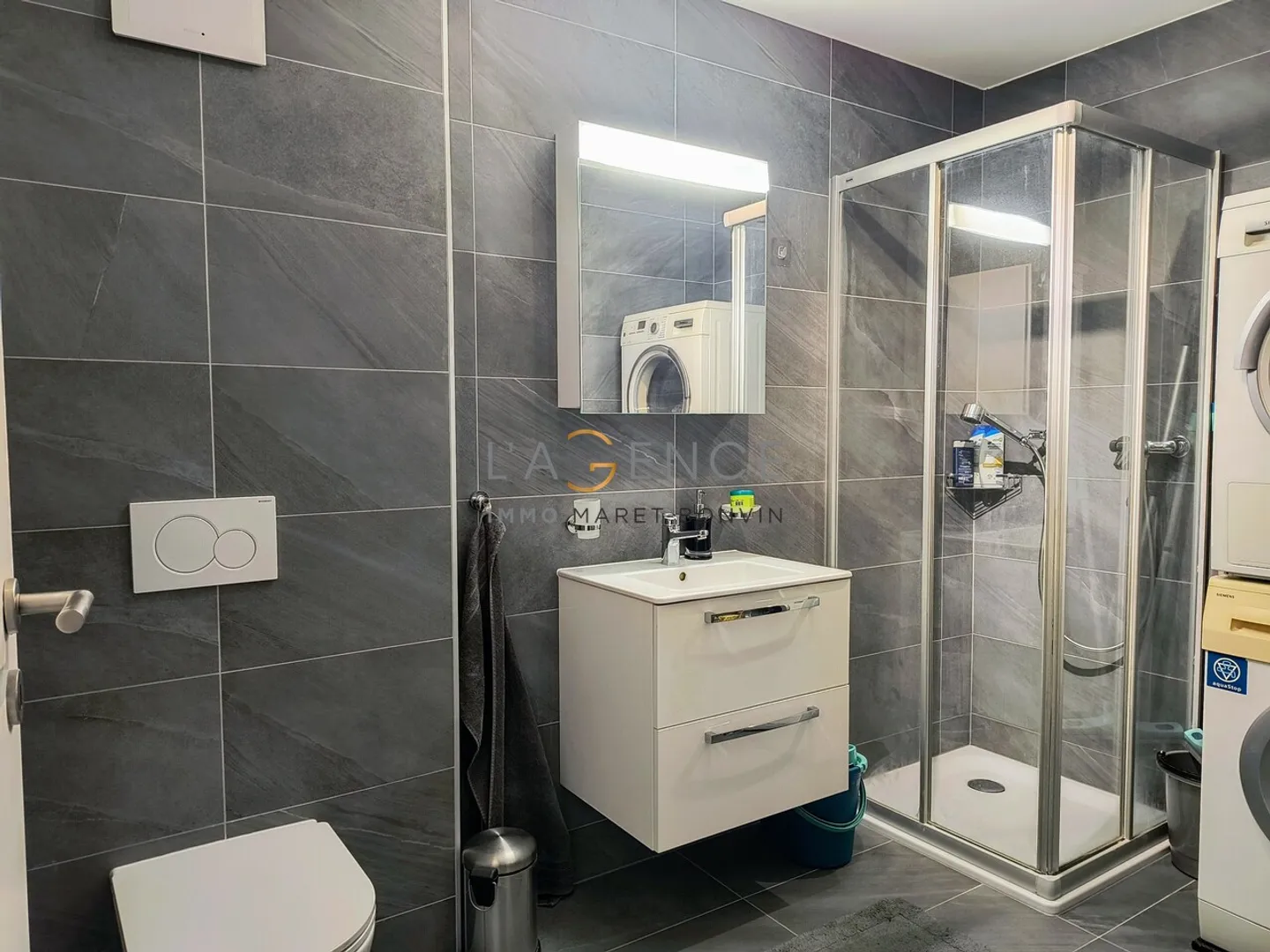 Appartement moderne de 2.5 pièces - Photo 4 sur 5