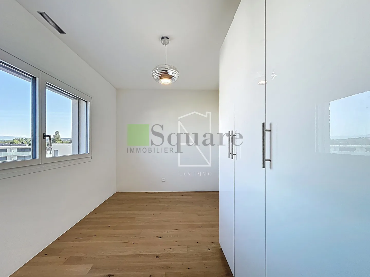 Lumineux duplex de 3.5 pièces à St-Sulpice - Photo 6 sur 8