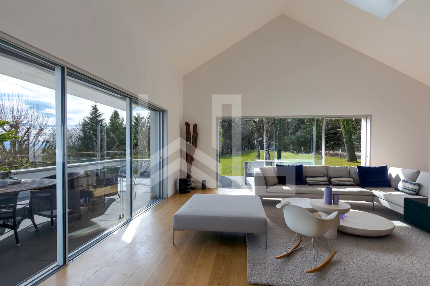 Charmante Immobilie mit Aussicht - ruhige Gegend - Foto 3 von 12