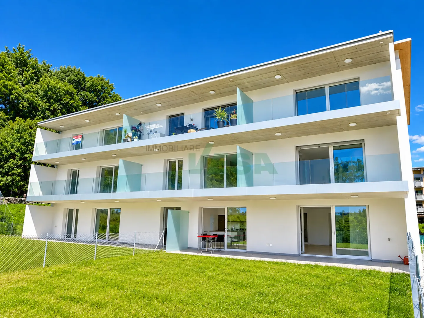 Nuovo e luminoso appartamento di 3,5 locali con grandissimo giardino - Foto 1 von 9