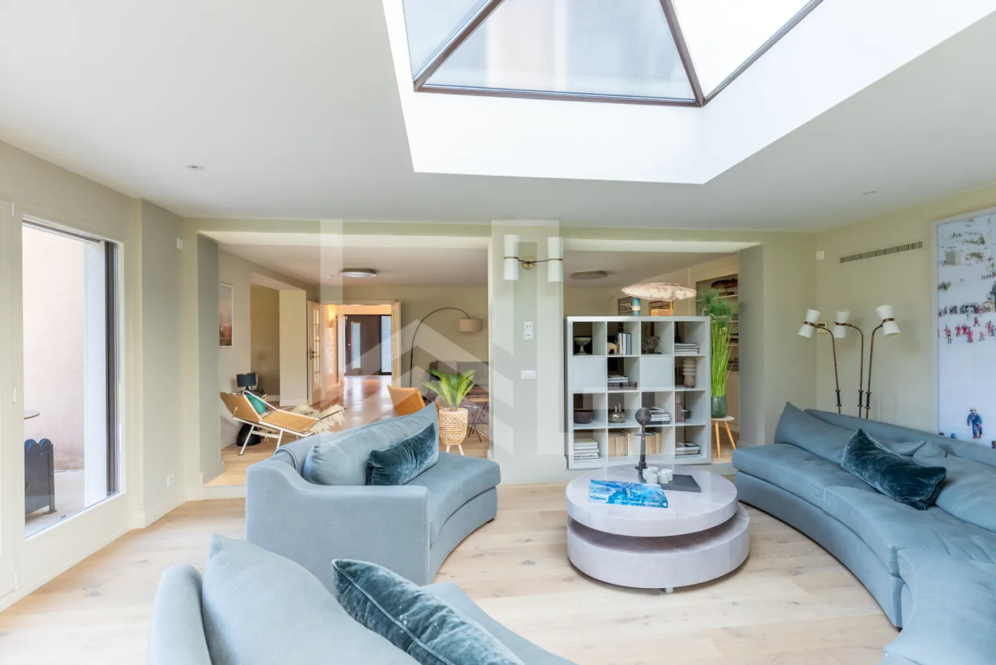 Large quiet property - Discreet and 4000m2 park - Photo 3 of 13