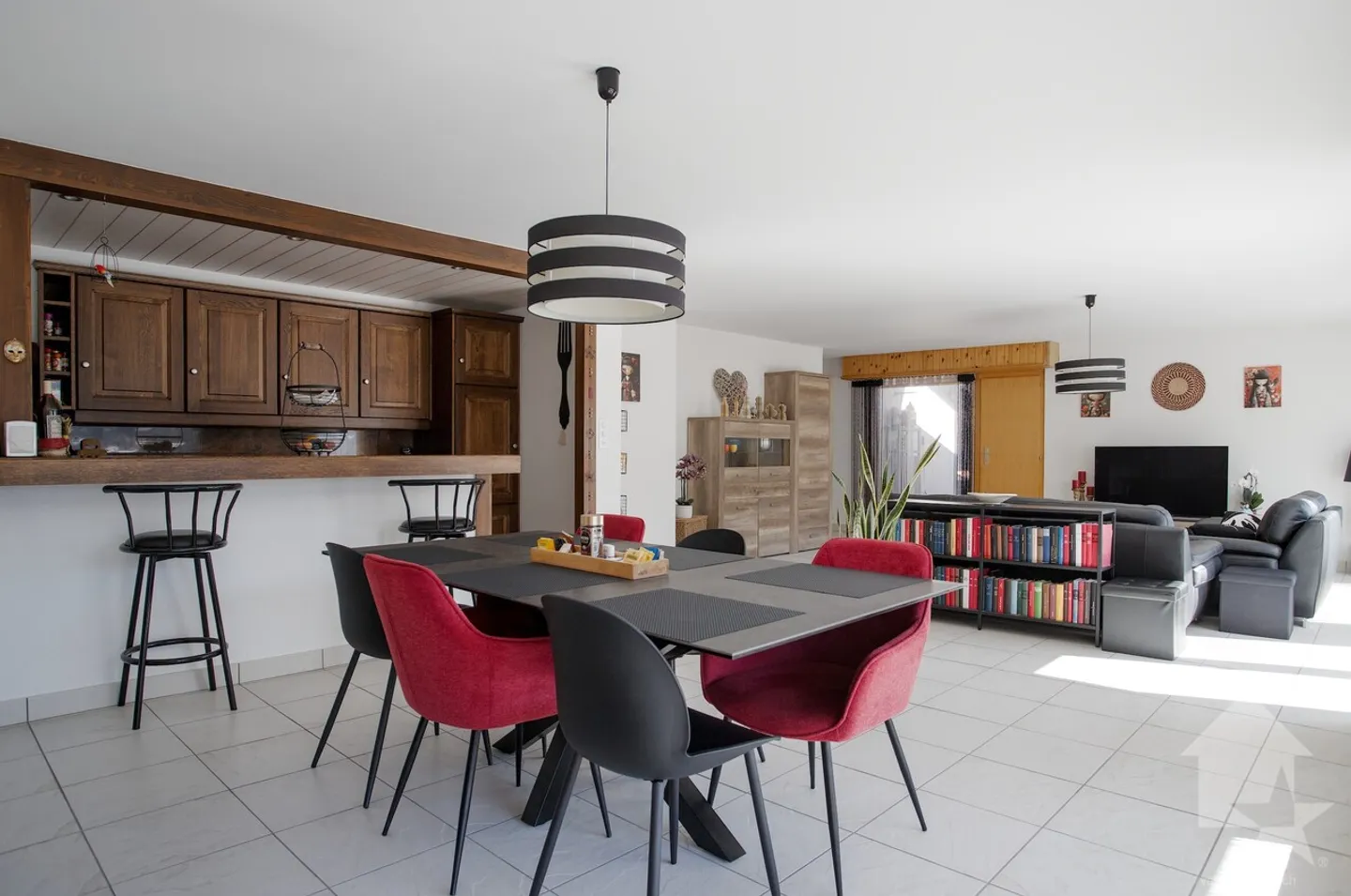 Geräumige 3,5-Zimmer-Wohnung, 125 m², zwei Badezimmer - Foto 2 von 13