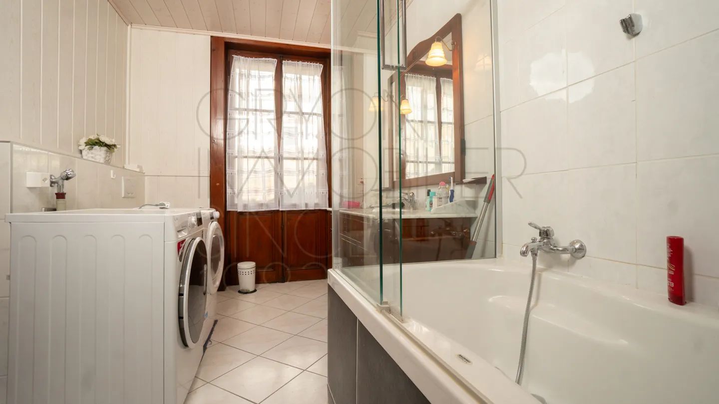4,5 helle Zimmer in einem renovierten ehemaligen Hotel, Zentrum von Gryon - Foto 11 von 13