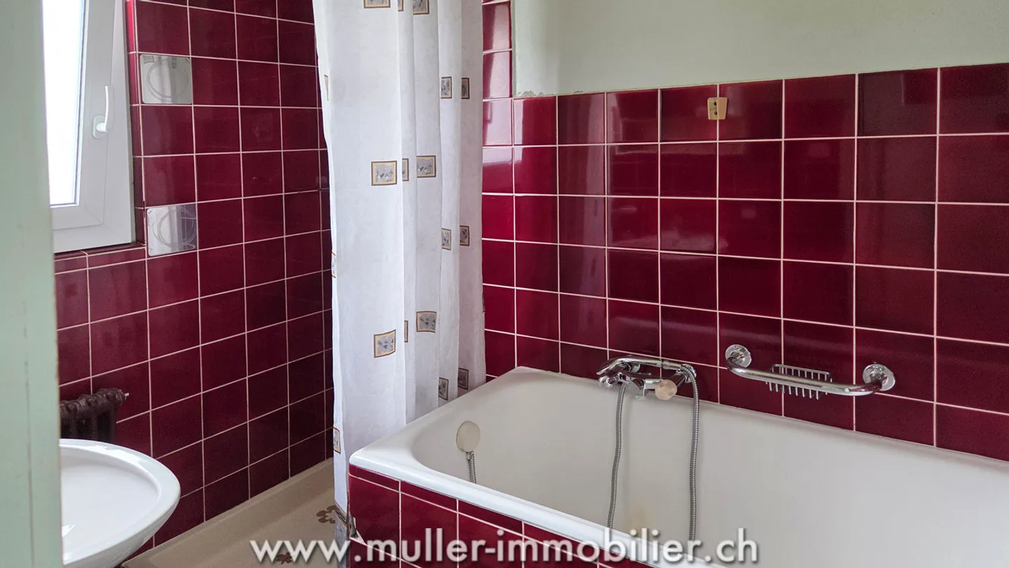 Maison de 2 appartements situé à Monthey - Photo 9 of 13