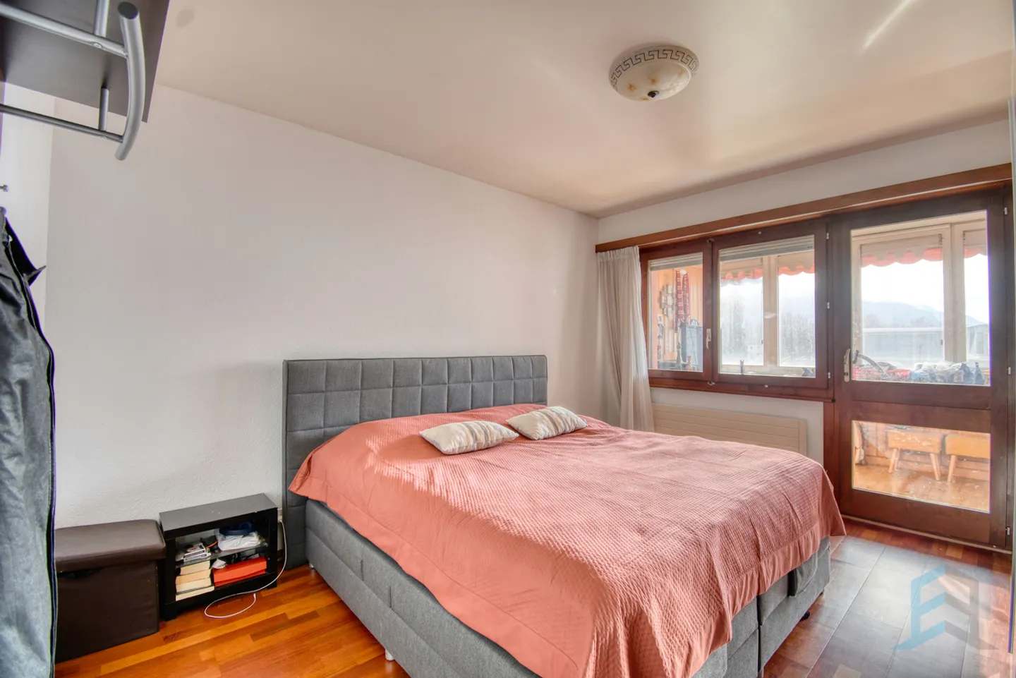 Exclusive 4 ½ room apartment of 122m² in a neighborhood south of Sierre - Photo 4 of 11