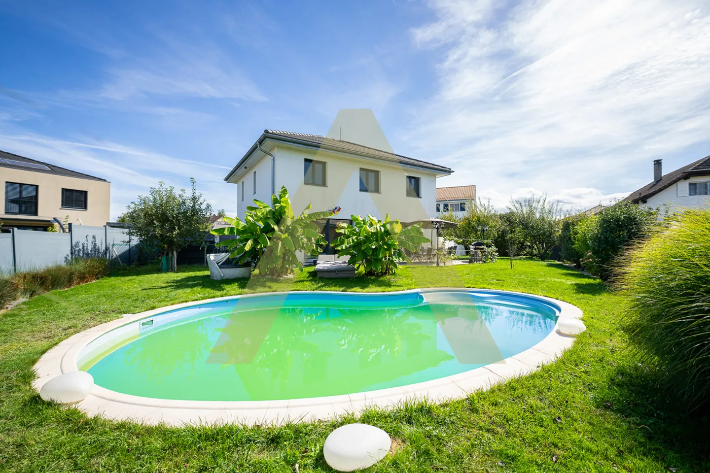 Graziosa casa indipendente vicino al lago - Foto 2 di 12