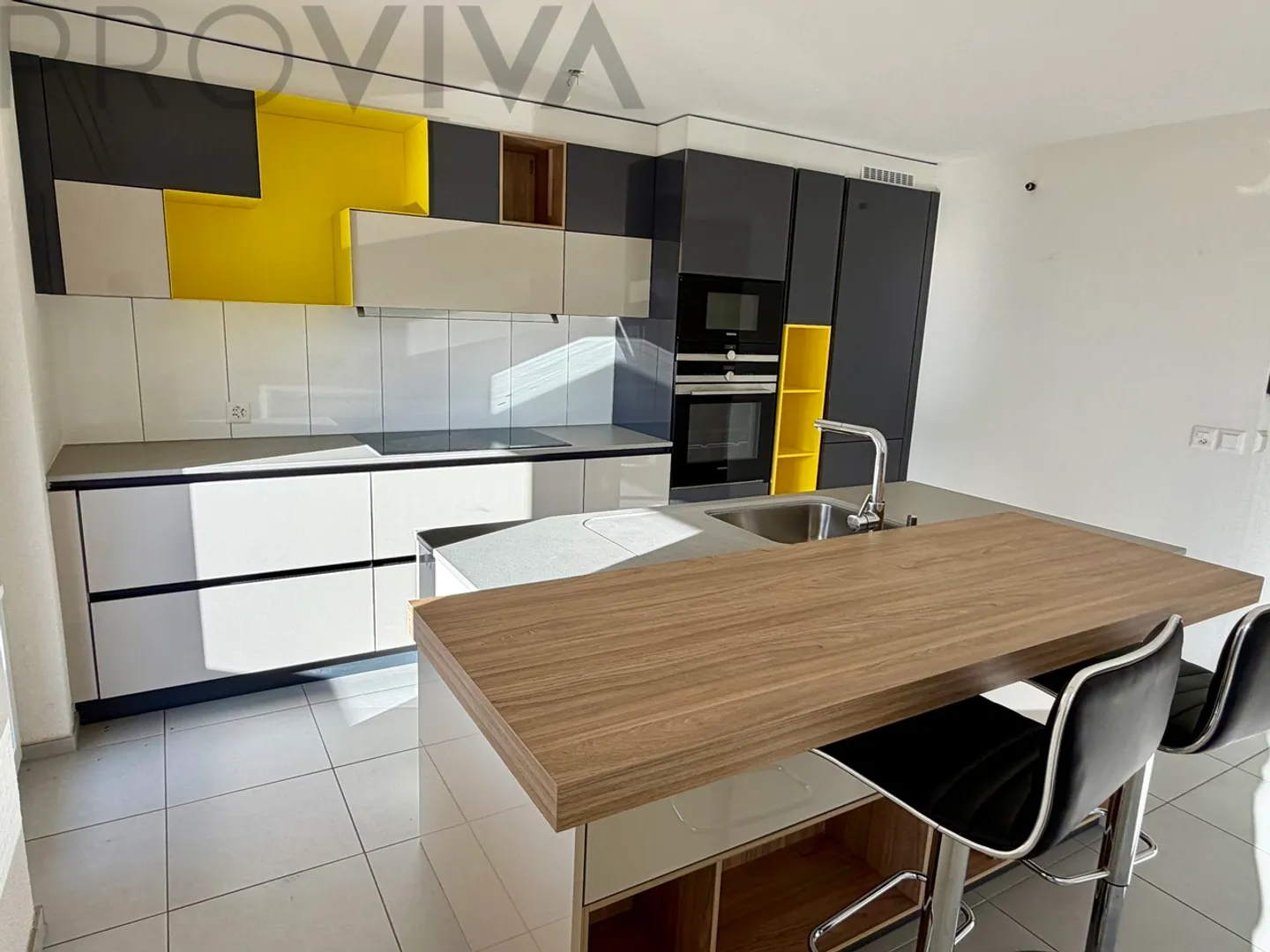 Rêve de maison pour les familles : ensoleillé, moderne et spacieux à Baltschieder - Photo 1 sur 10