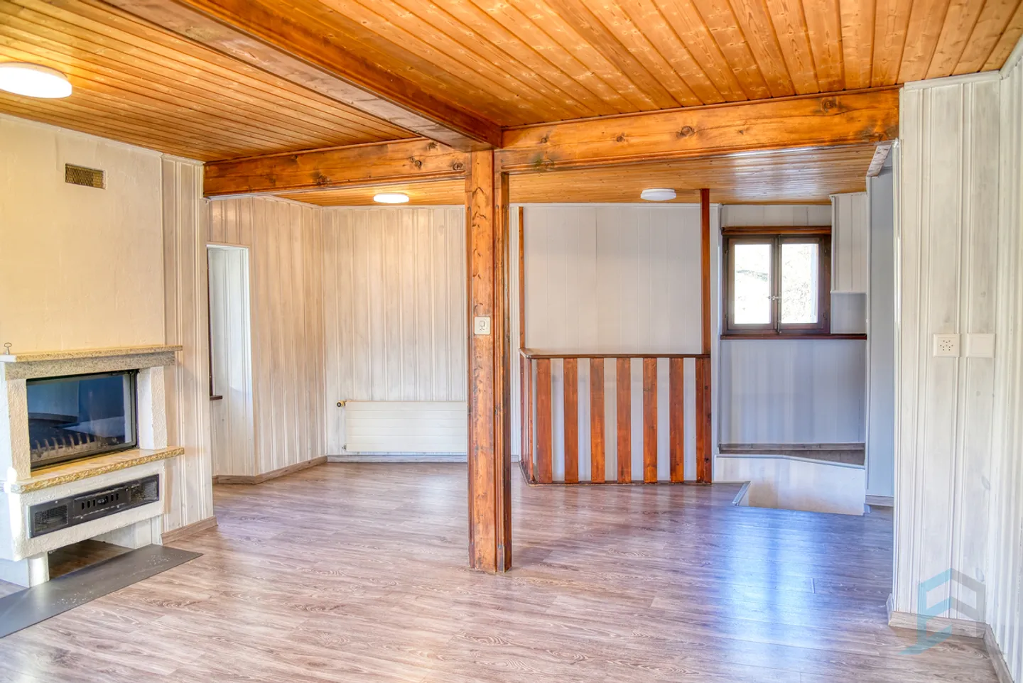 EXCLUSIVITY Village House of 4 ½ Rooms in the Center of Venthône - Photo 2 of 13