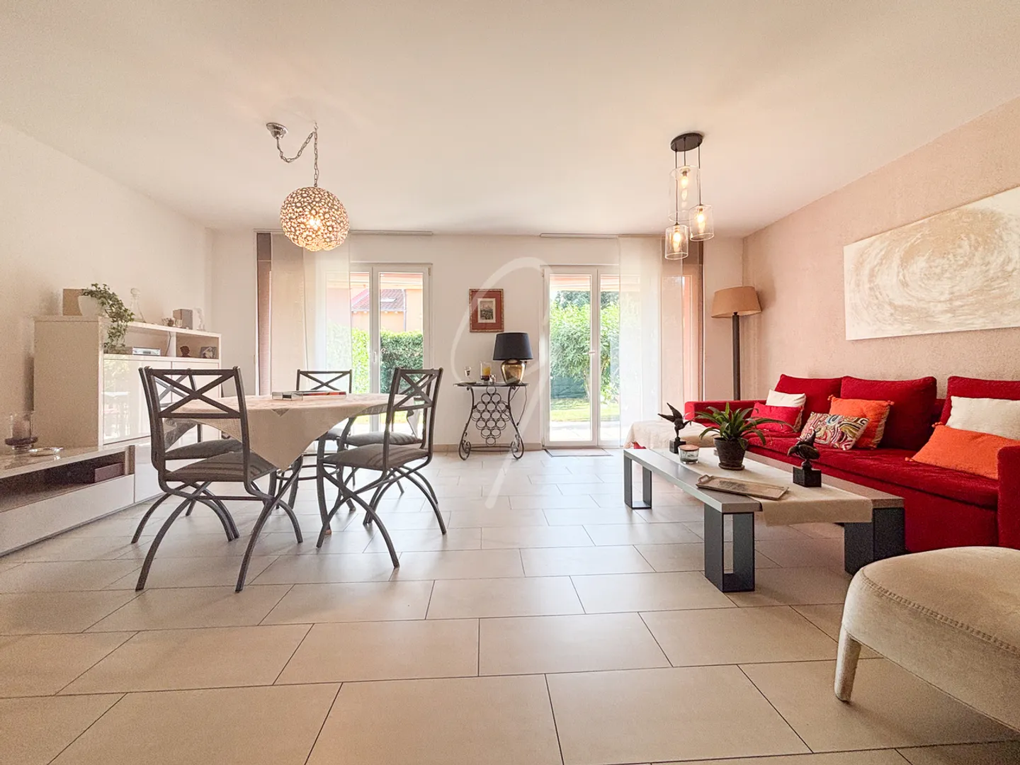 La felicità di una casa familiare - Foto 2 di 11