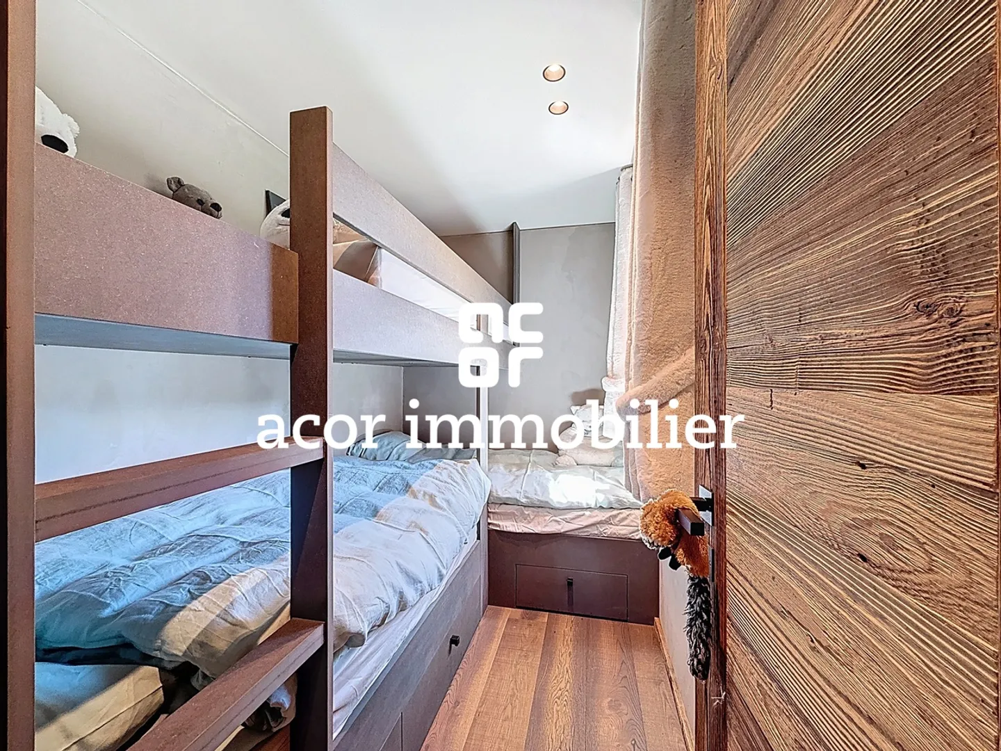 Magnifico chalet completamente ristrutturato situato ai Mayens-de-Sion - Foto 9 di 11