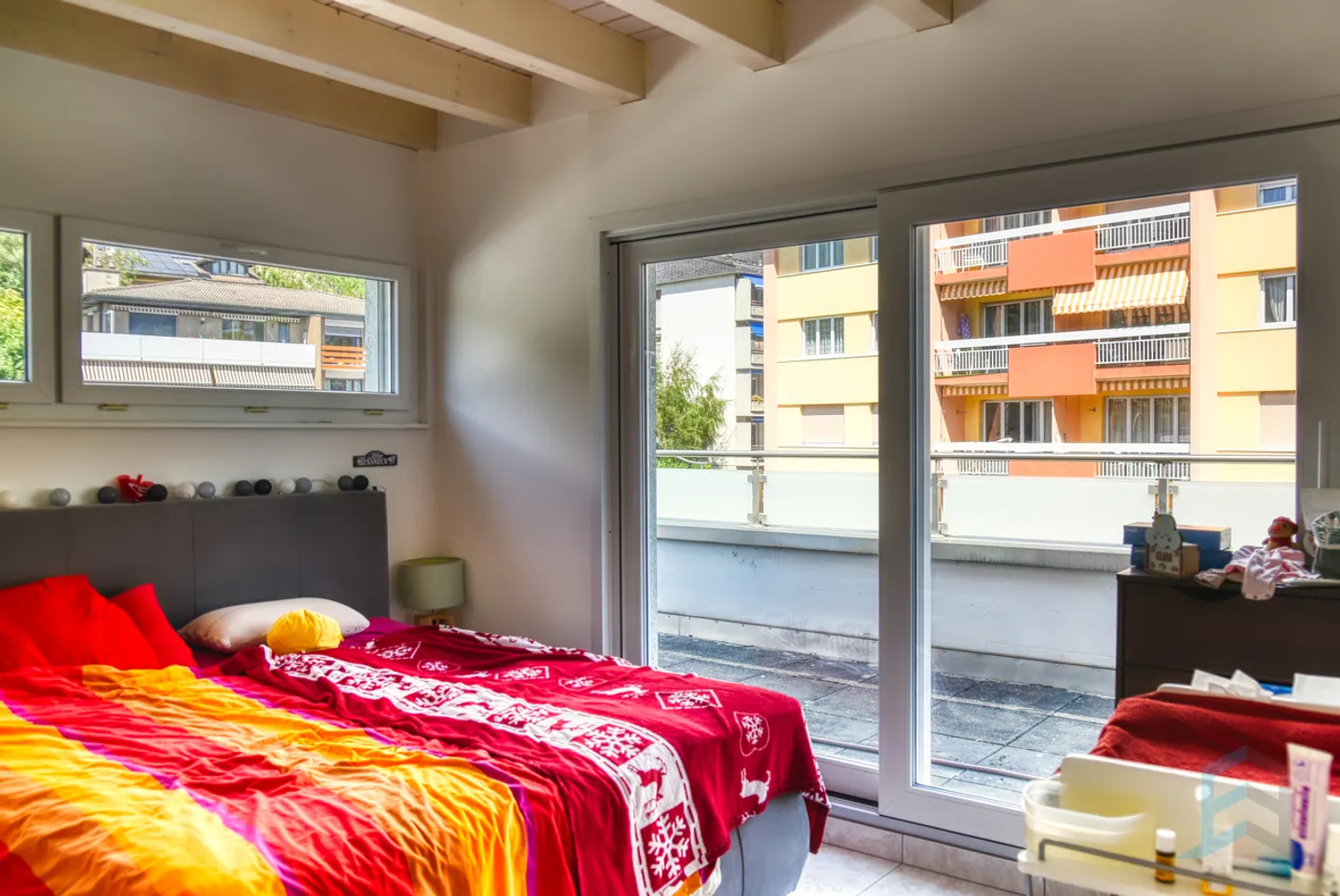 Exclusive 2 ½ room penthouse with spacious panoramic terrace - Photo 5 of 12