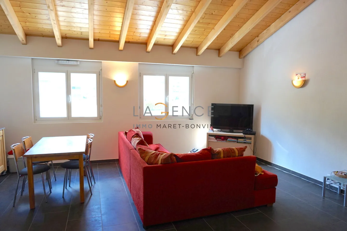 PENTHOUSE OF 2.5 ROOMS - Photo 1 of 6