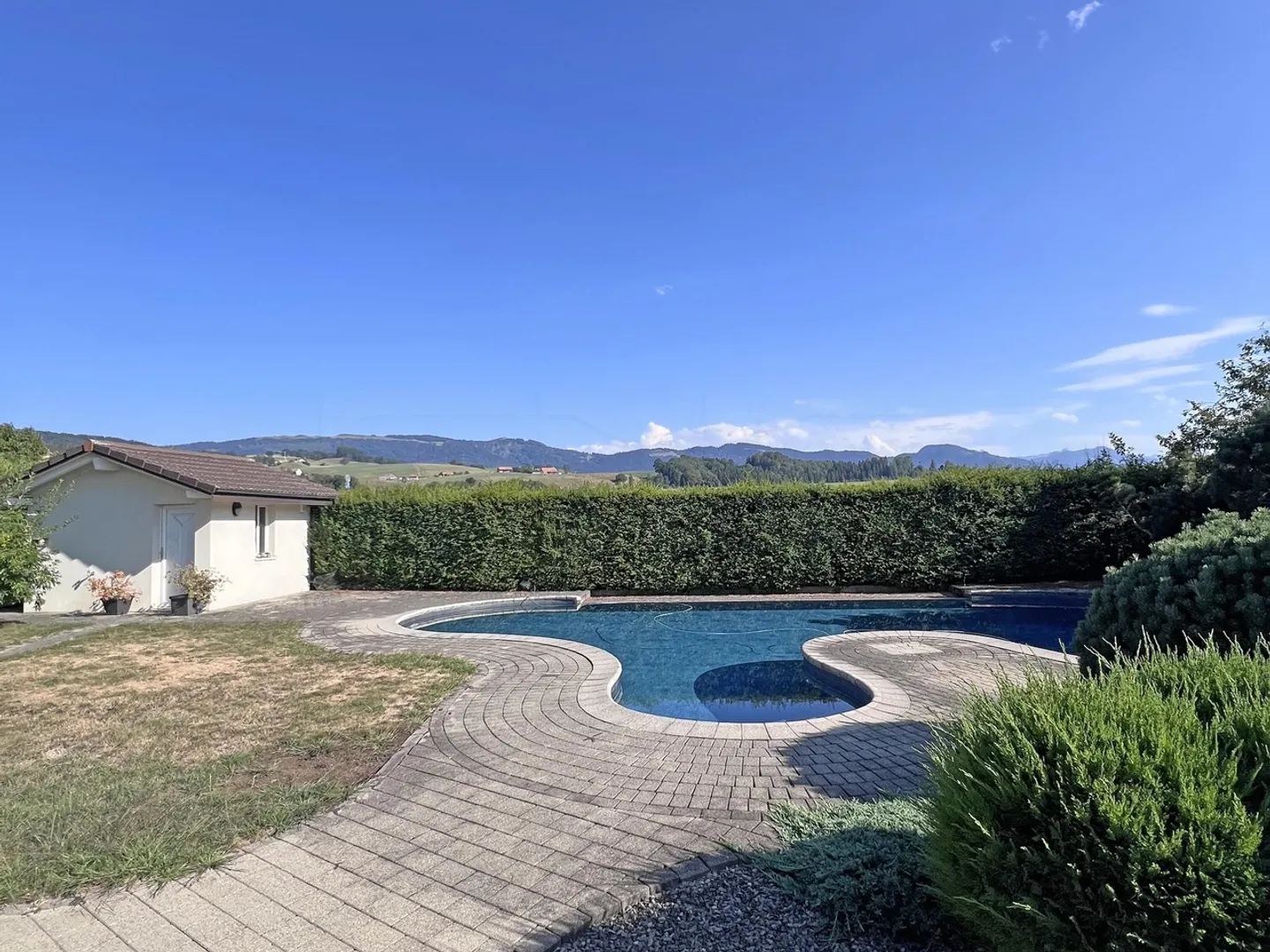 Villa familiale spacieuse avec piscine - Photo 13 sur 13