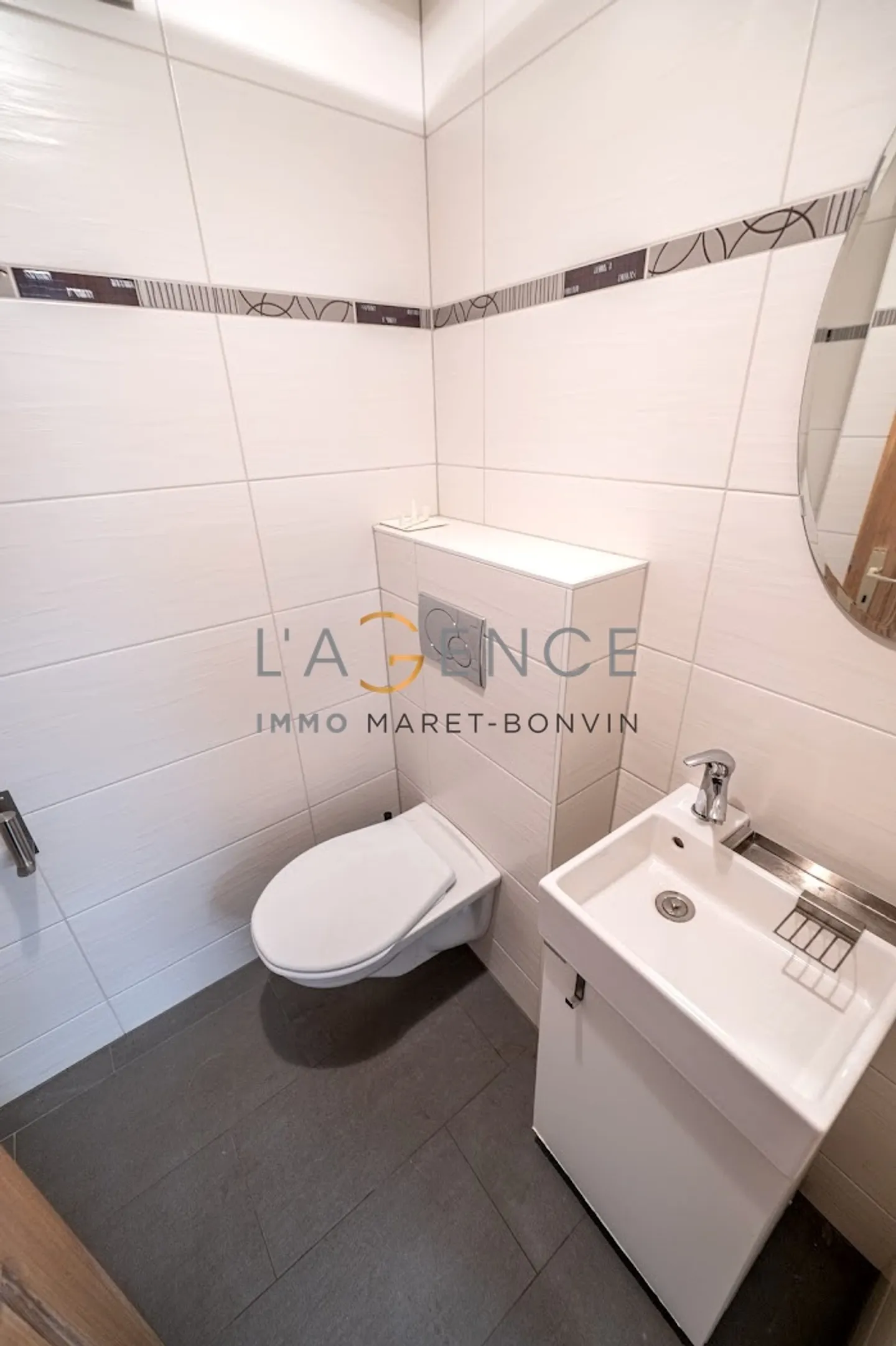 LOCAL COMMERCIAL / BUREAU AU COEUR D'EVOLENE - Foto 4 di 6