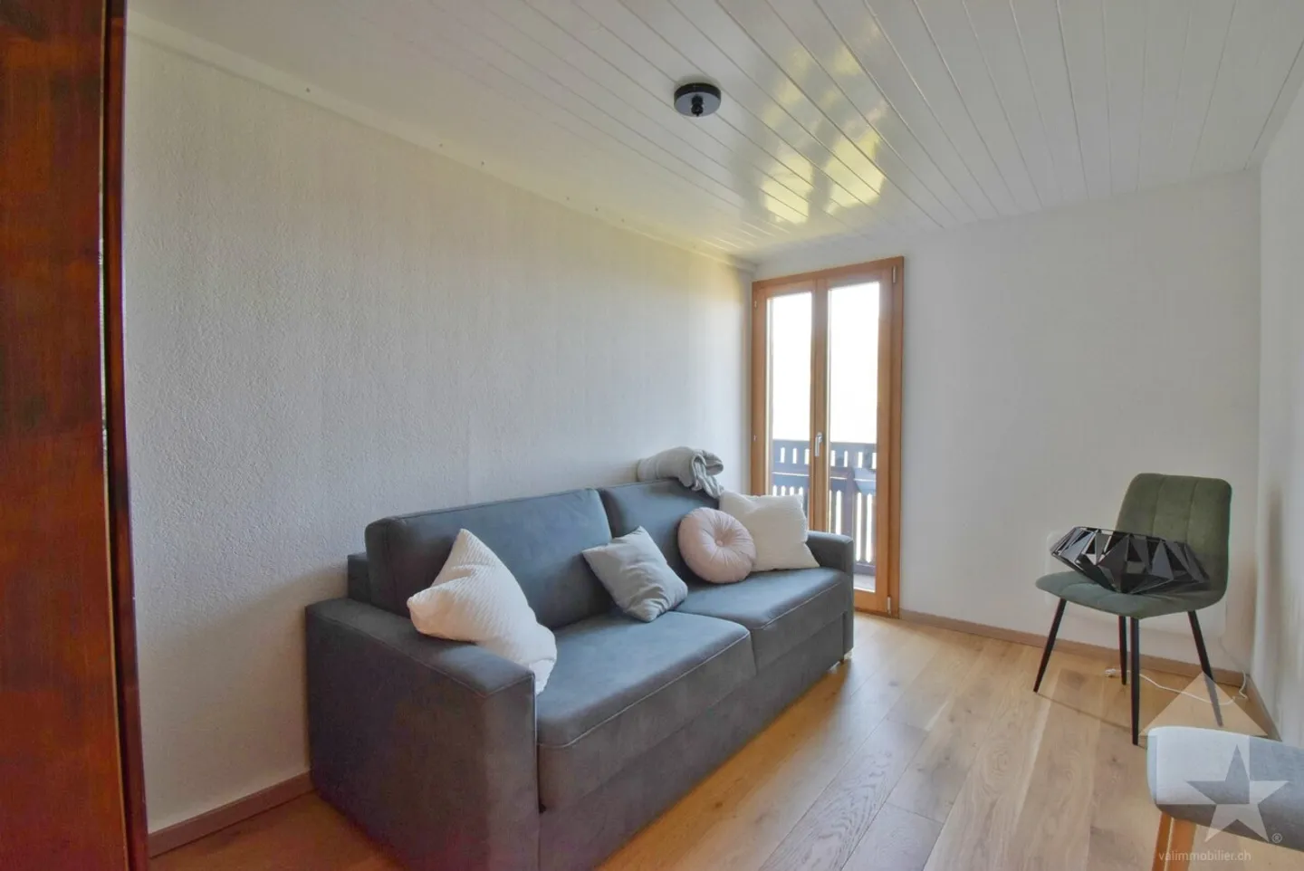 Magnifique appartement de 3.5 pièces complètement rénové en 2024 - Photo 6 of 11