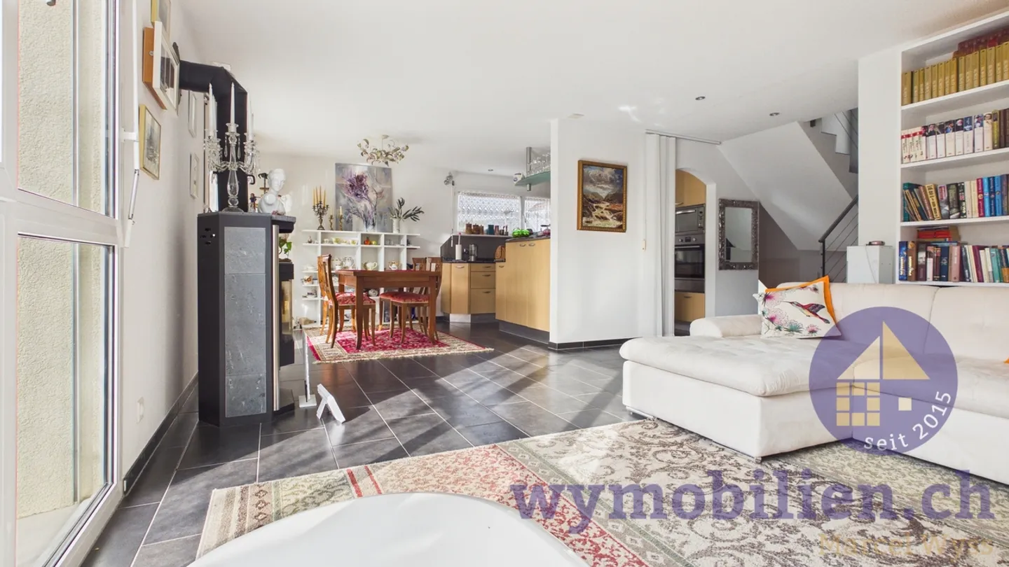 Ampio spazio, tranquillità + vicinanza al centro - Casa bifamiliare con giardino - Foto 2 di 13