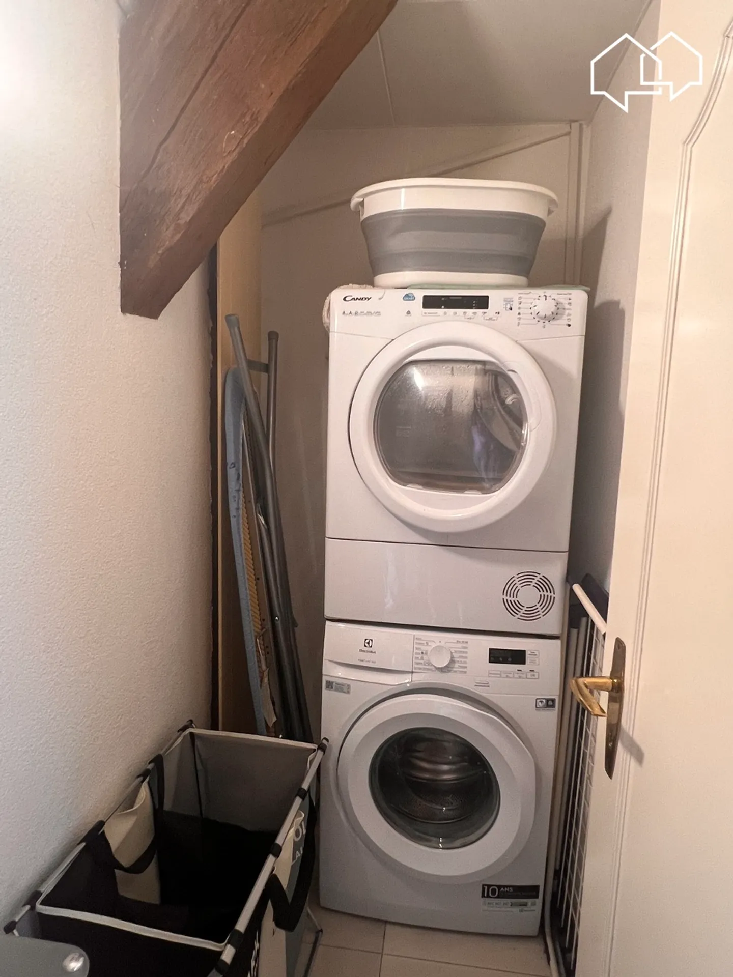 Spacieux appartement dans les combles avec terrasse - Foto 7 von 13