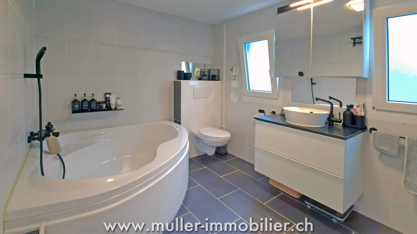 Appartement rénové avec jardin dans un ancien moulin, à Carrouge VD - Photo 10 sur 13