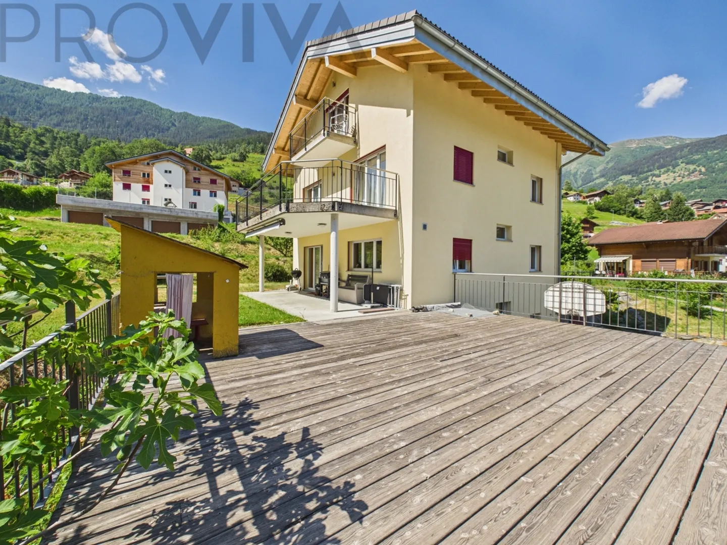 Villa familiale avec vue sur les montagnes - Photo 3 sur 9