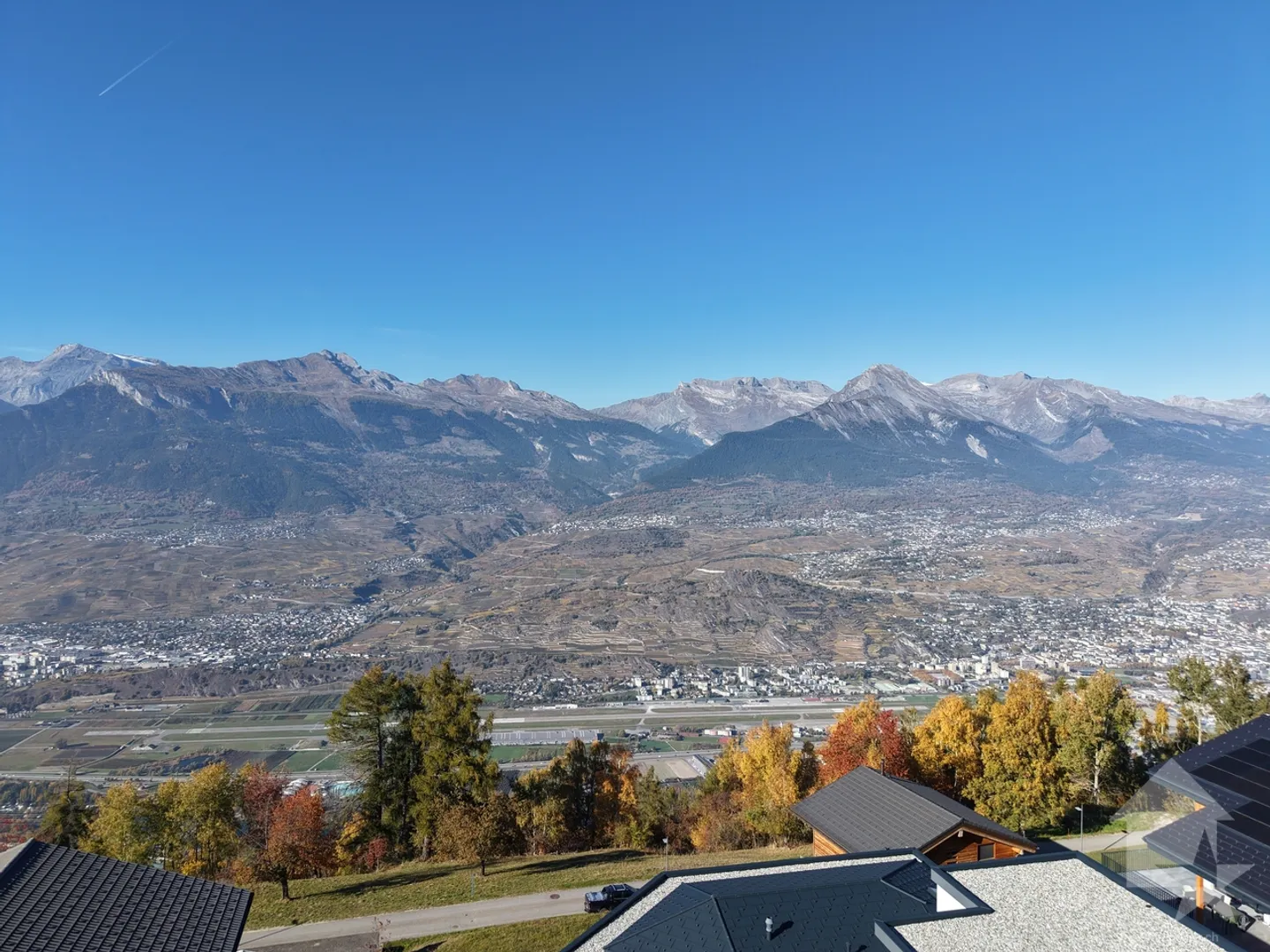 4.5-room attic in Veysonnaz with large panoramic terrace - Photo 3 of 5